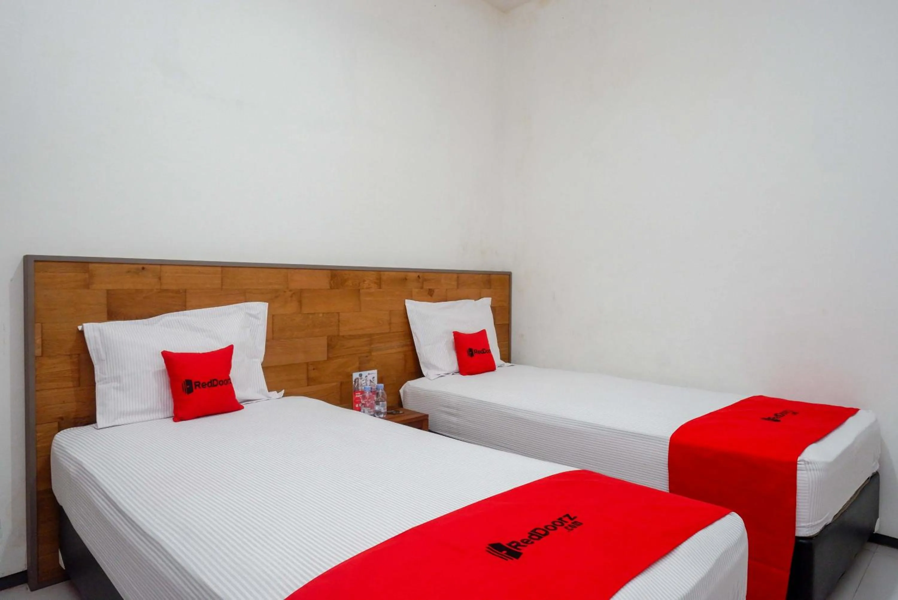 Bed in RedDoorz near XT Square 4
