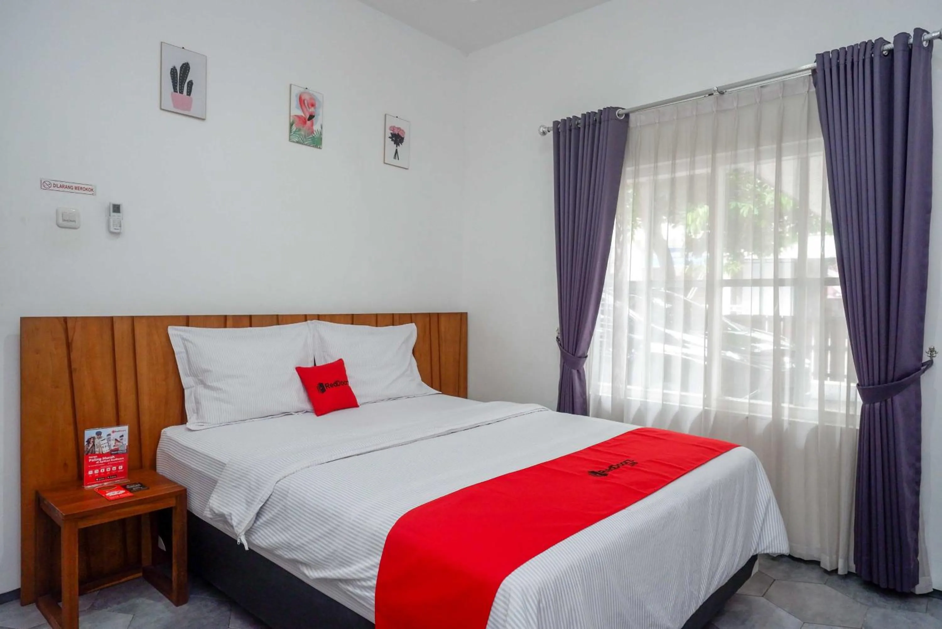 Bed in RedDoorz near XT Square 4