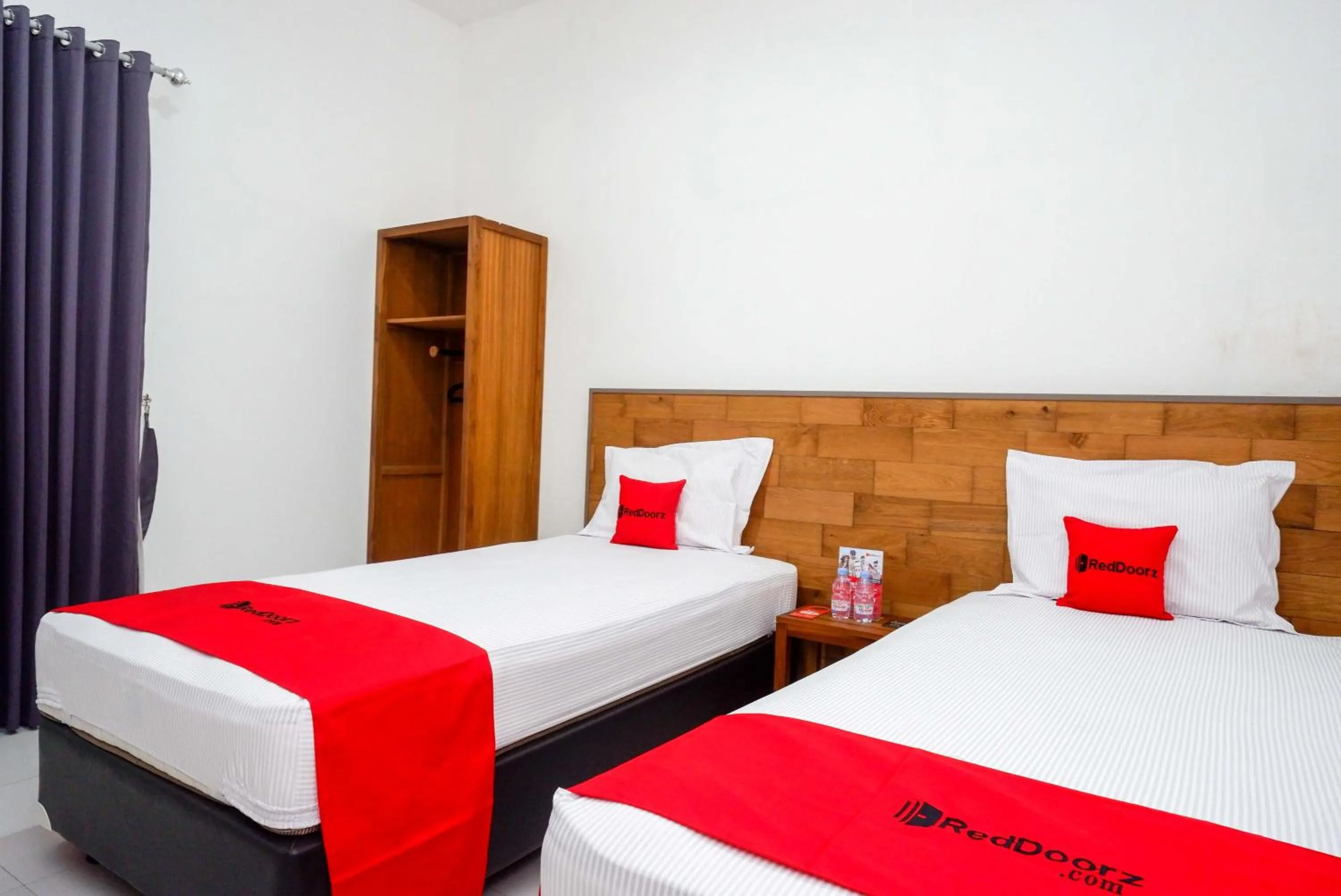 Bed in RedDoorz near XT Square 4