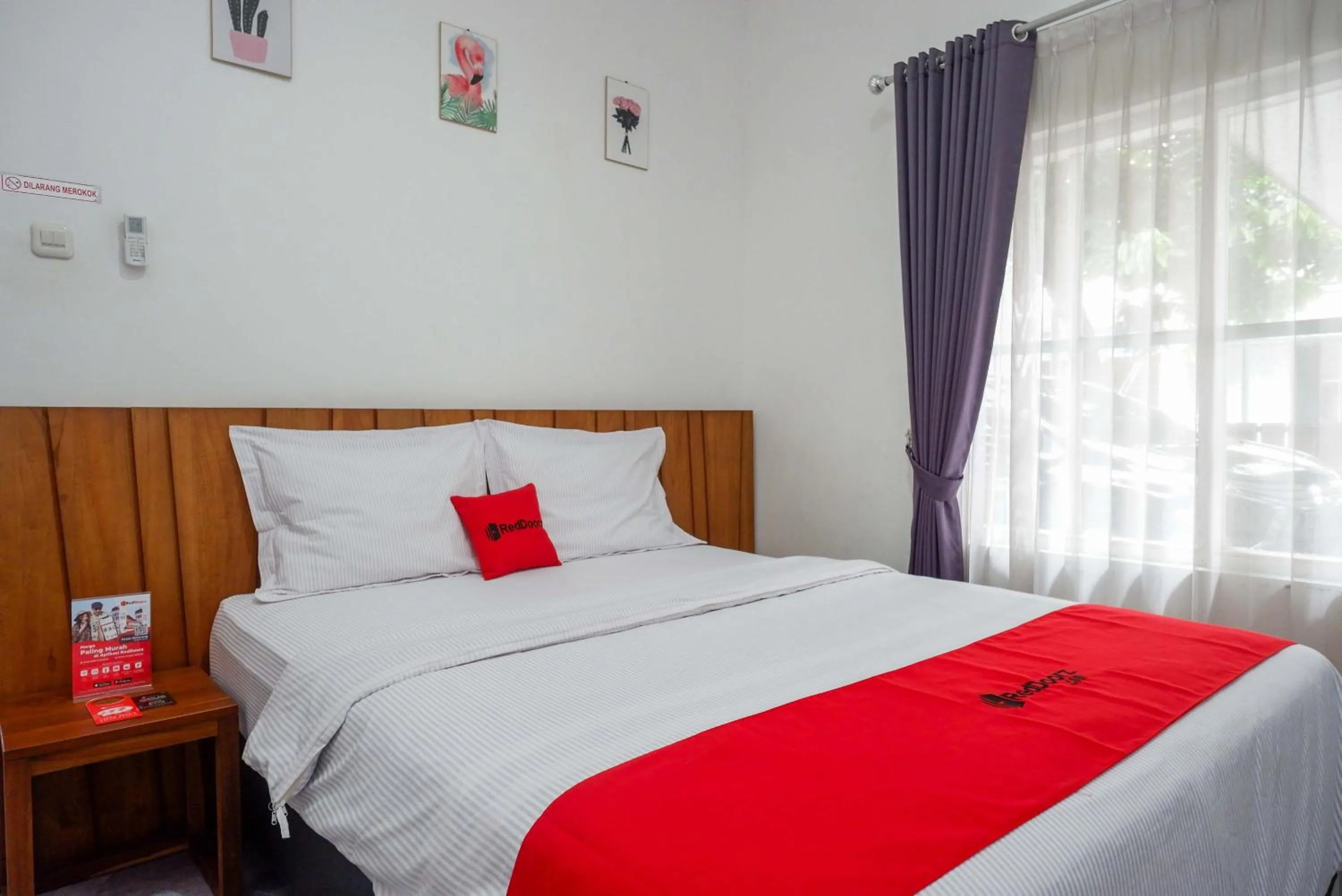 Bed in RedDoorz near XT Square 4