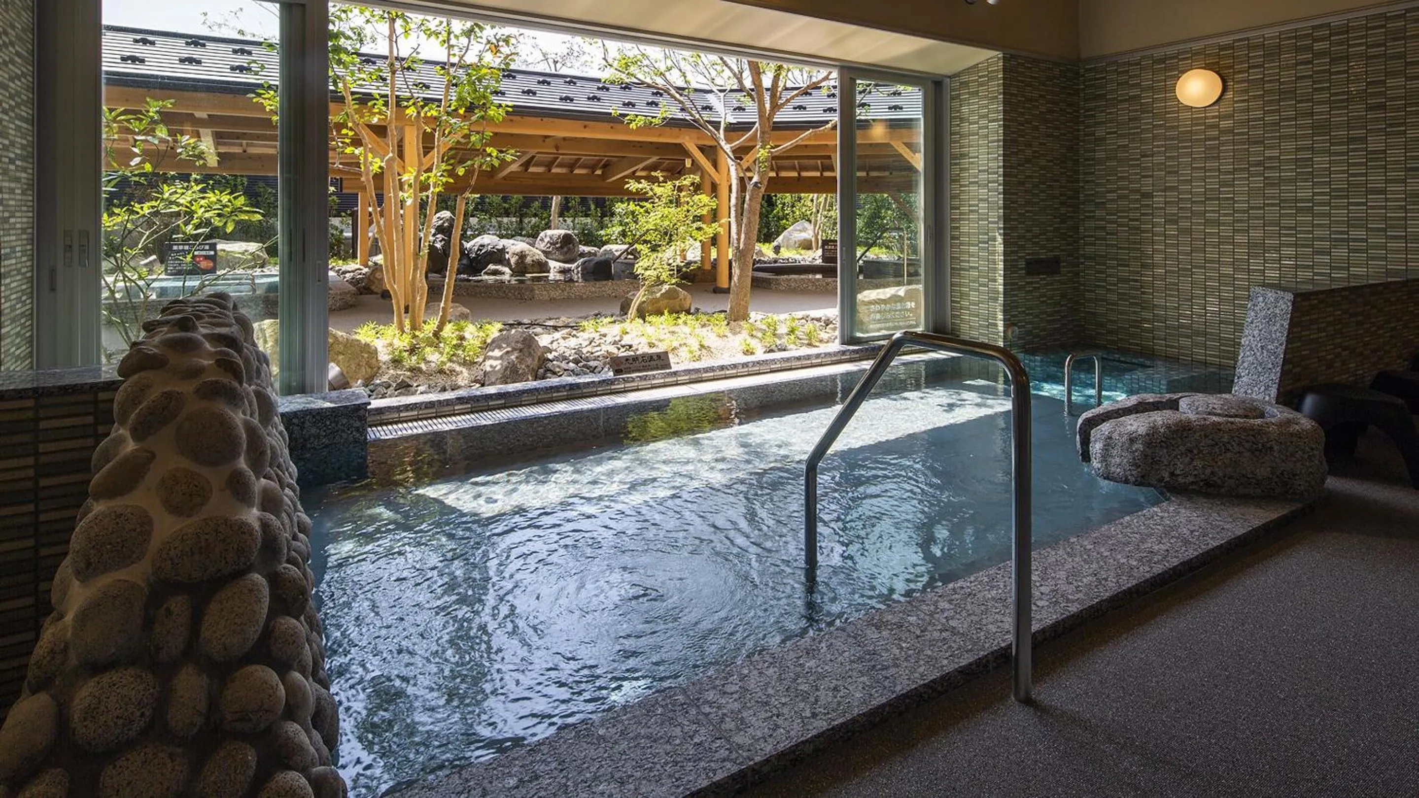 Public Bath in Manten no Yu Michi no Yado