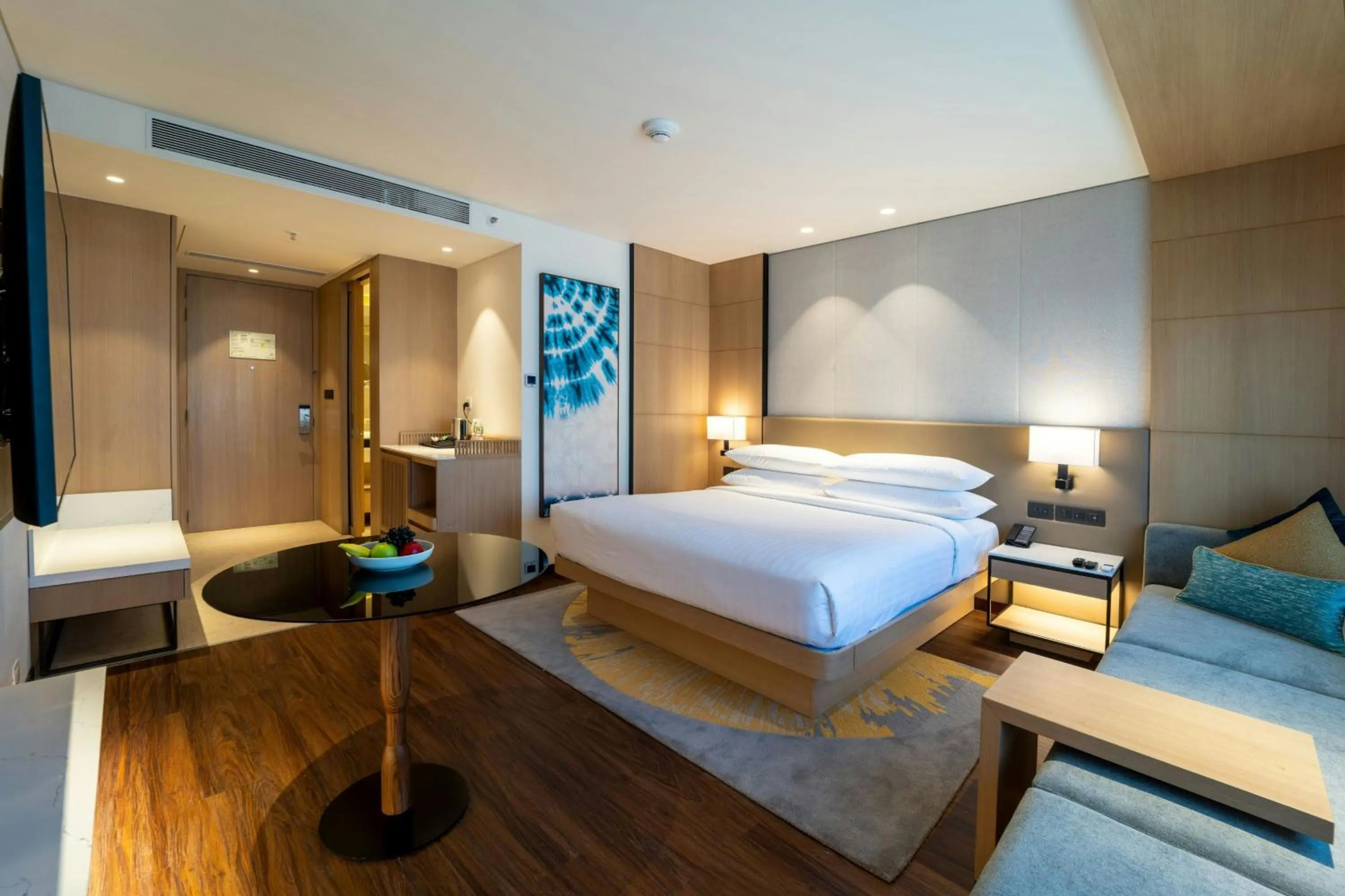 Photo of the whole room, Bed in Courtyard by Marriott Vadodara