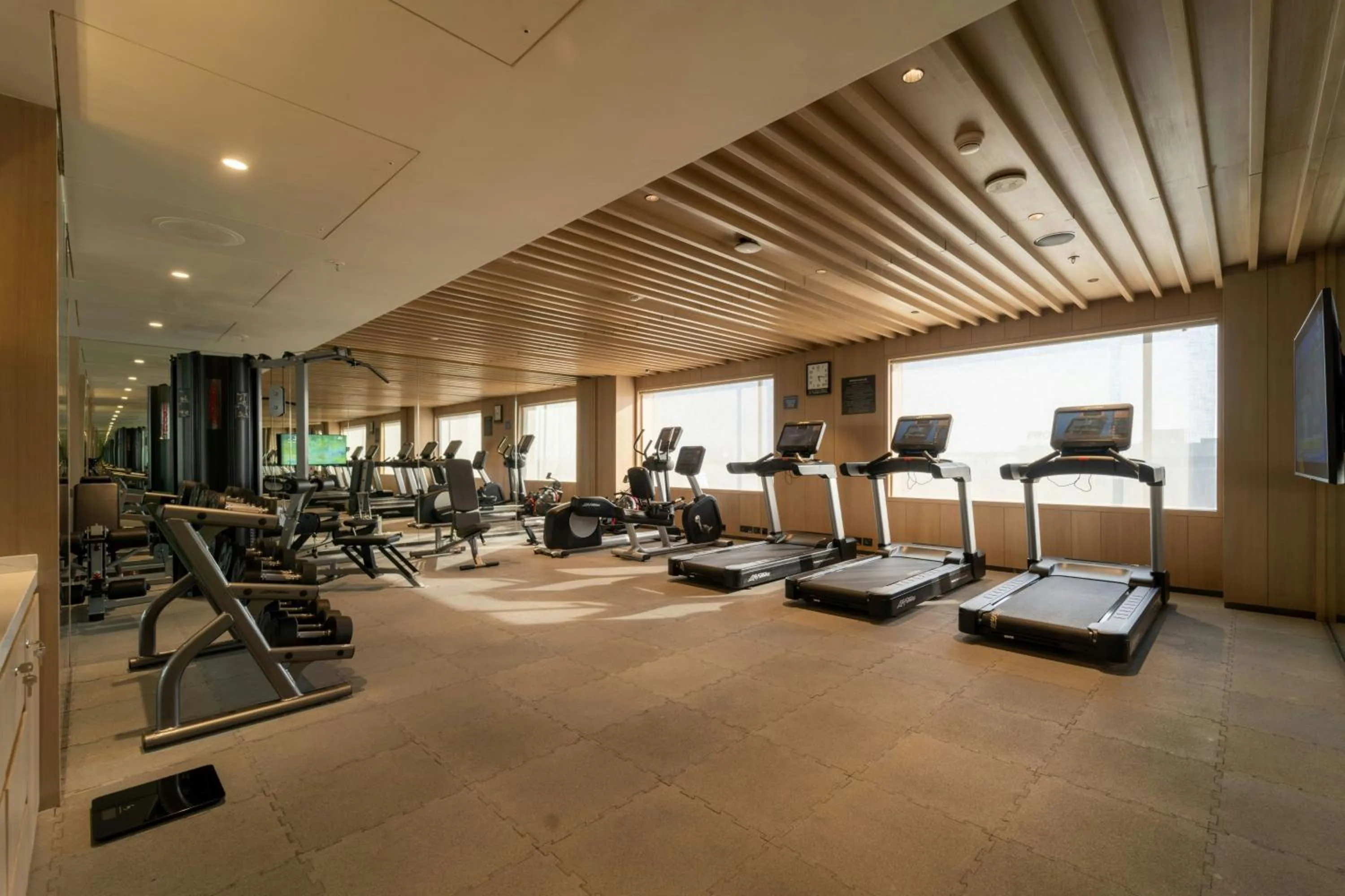 Fitness centre/facilities in Courtyard by Marriott Vadodara