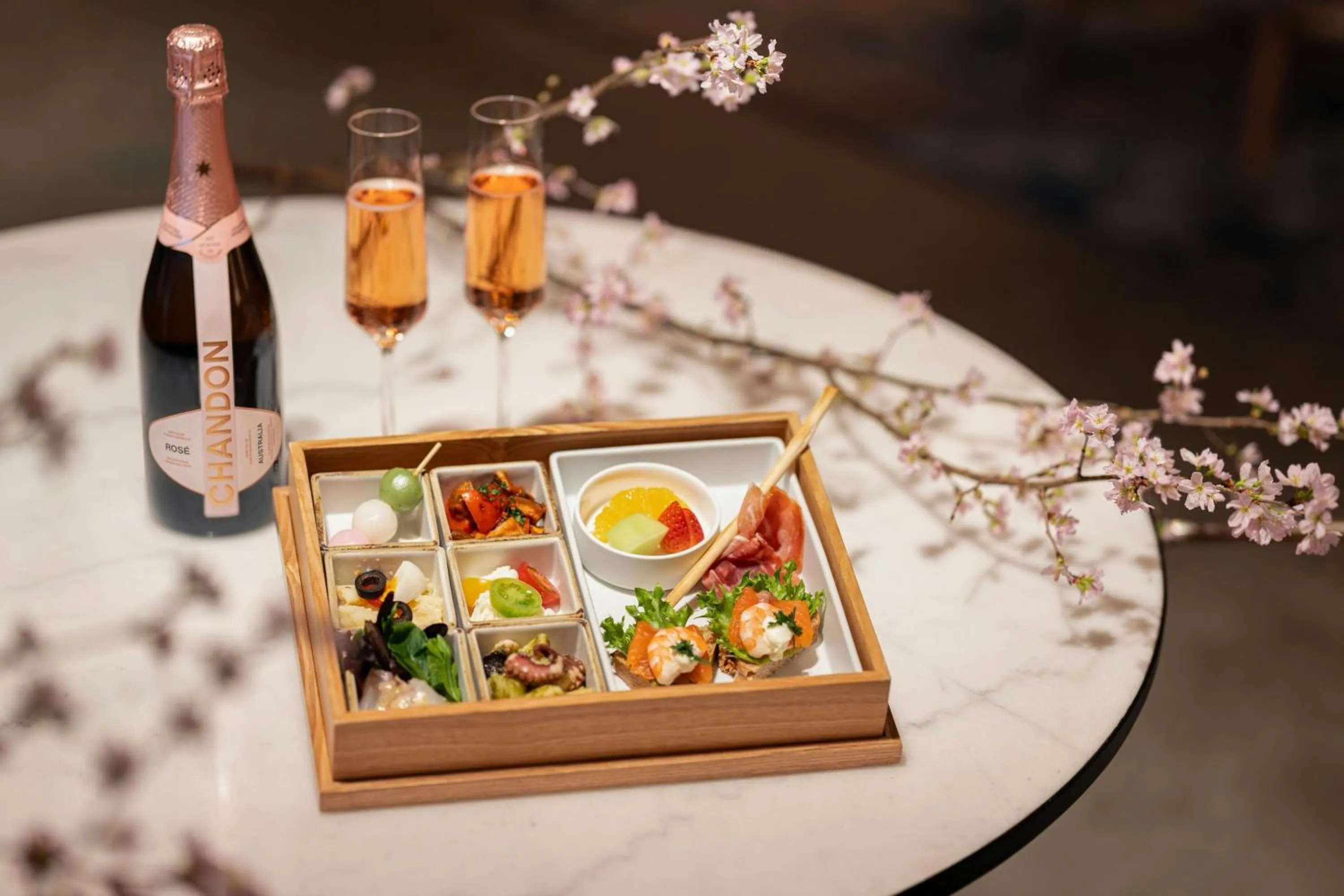 Restaurant/places to eat in Courtyard by Marriott Nagoya