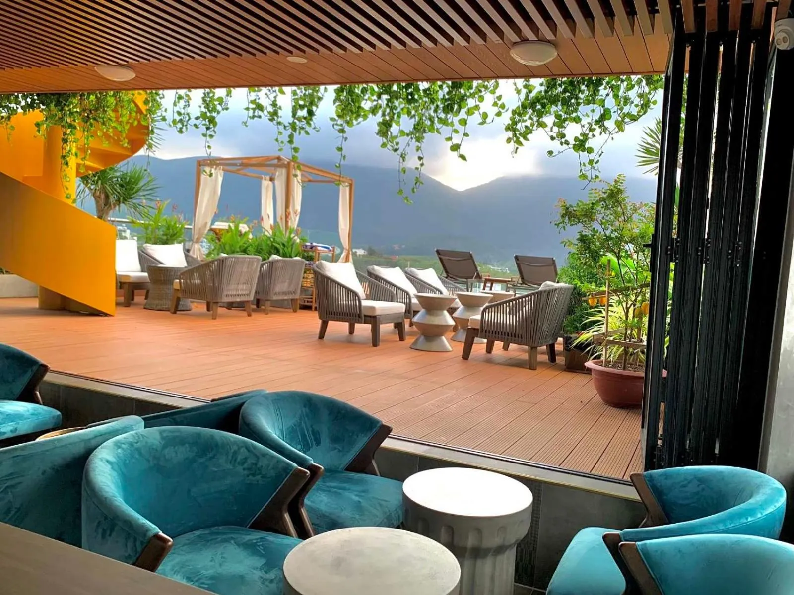 Lounge or bar in The Mystery Con Dao