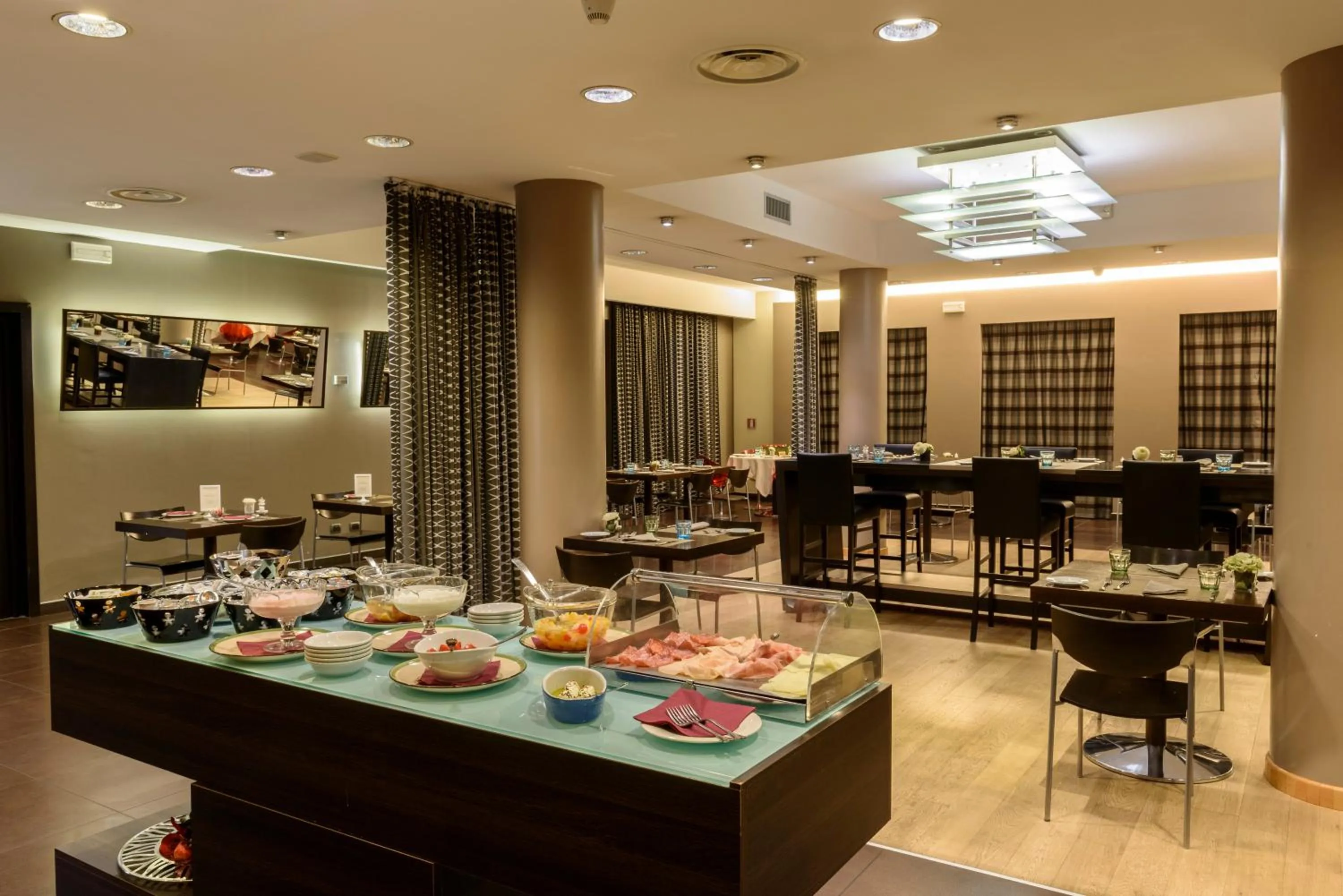 Food and drinks in First Hotel Malpensa