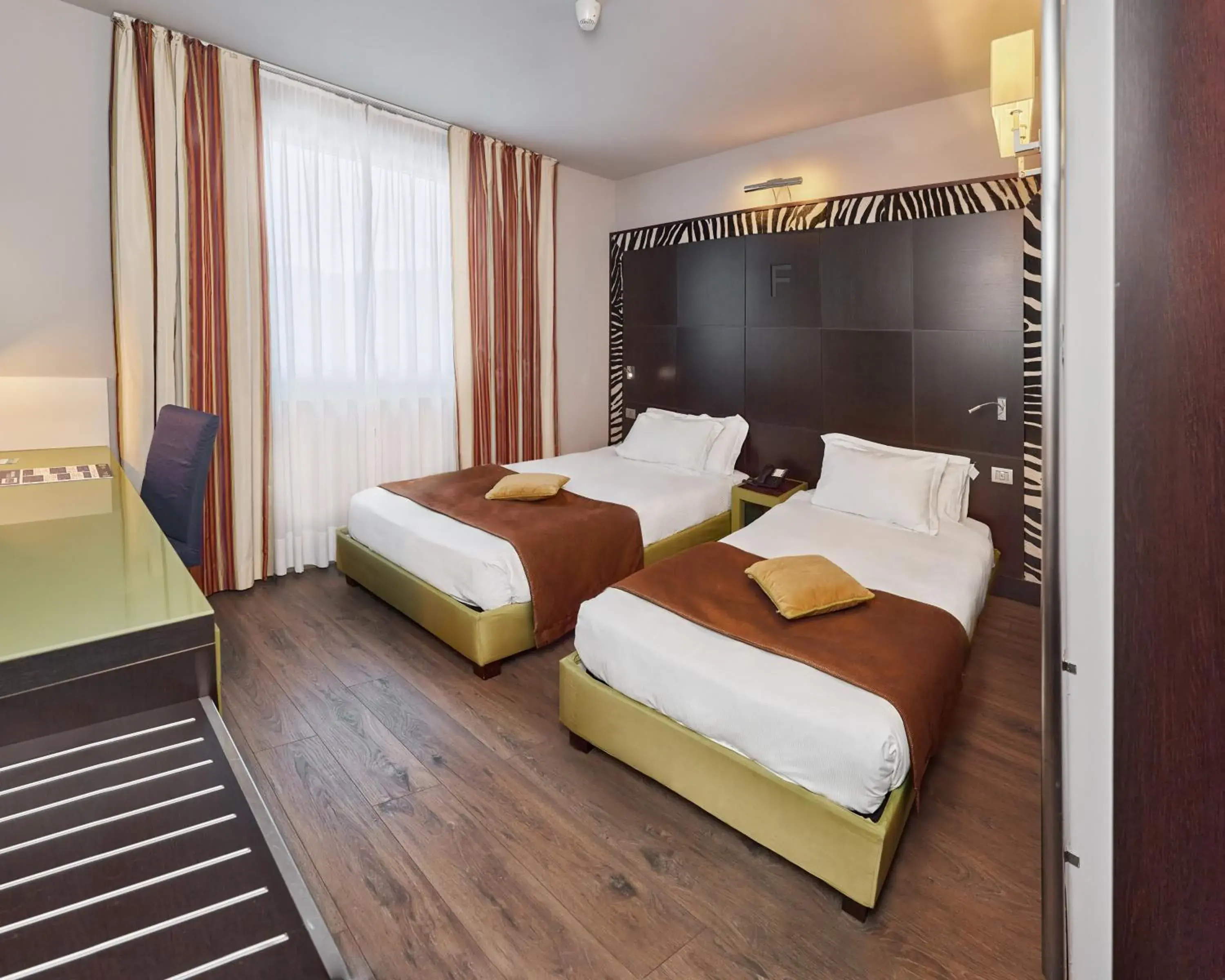 Bedroom, Bed in First Hotel Malpensa