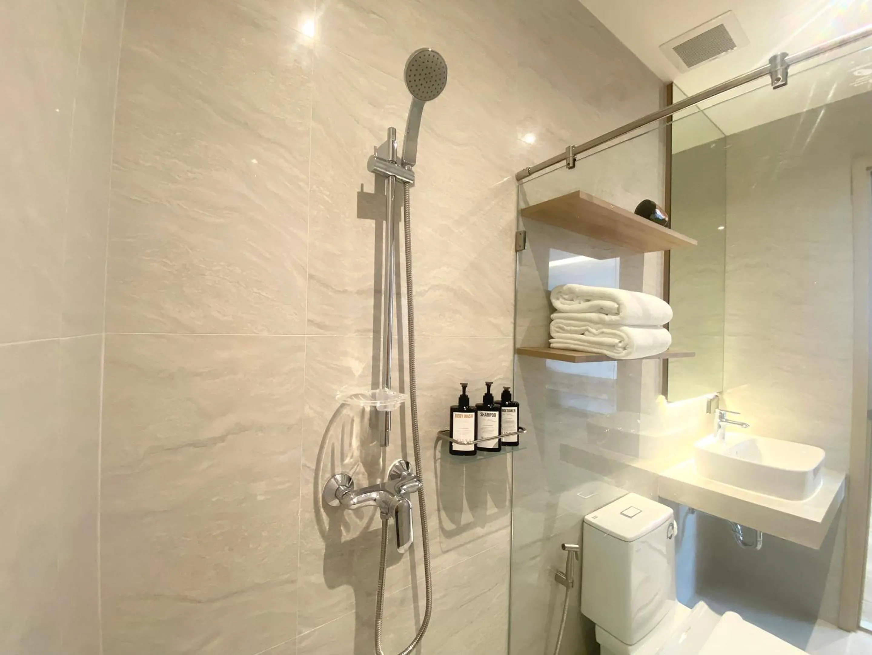 Shower in Centara Life Wisma Hotel Ratchaburi