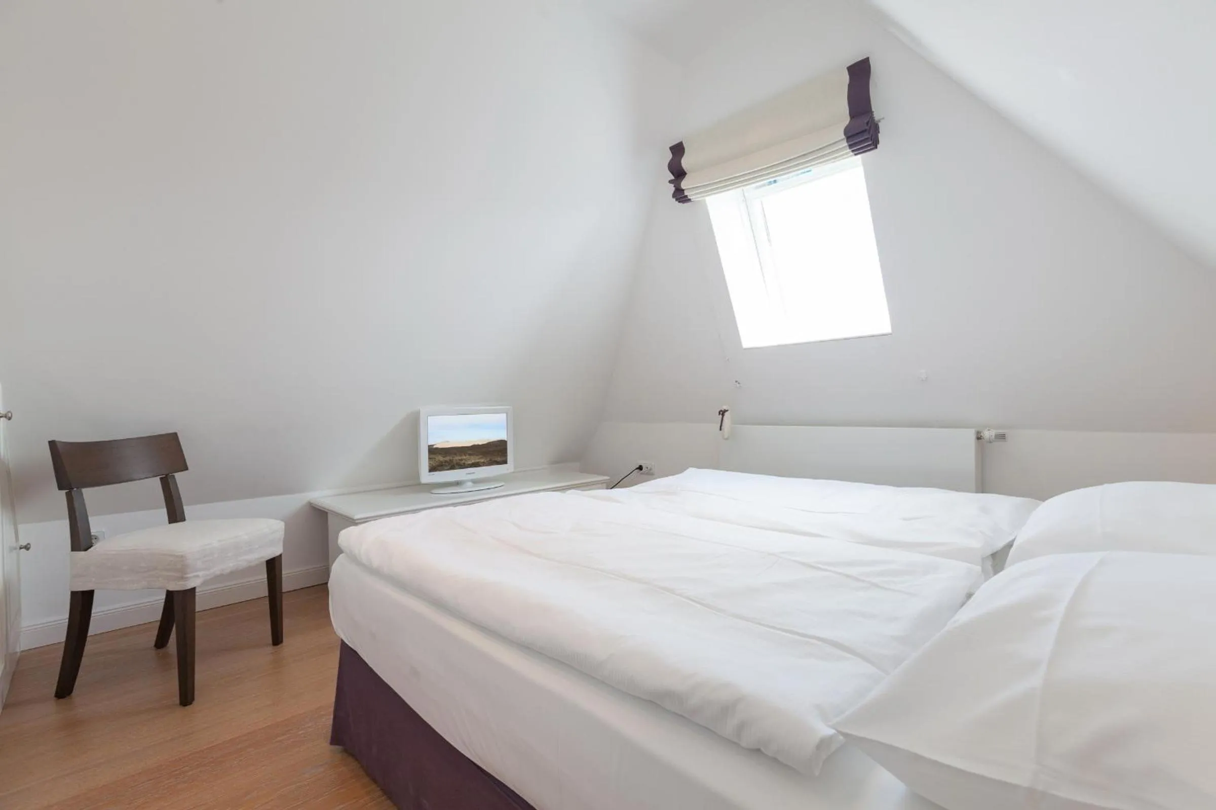 Bedroom, Bed in Soelring Juwel