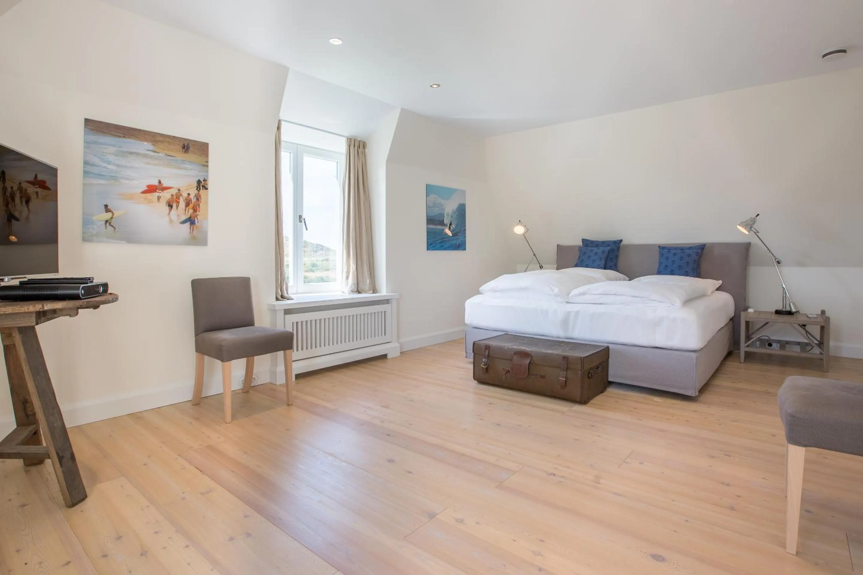 Bedroom, Bed in Sunset Beach House