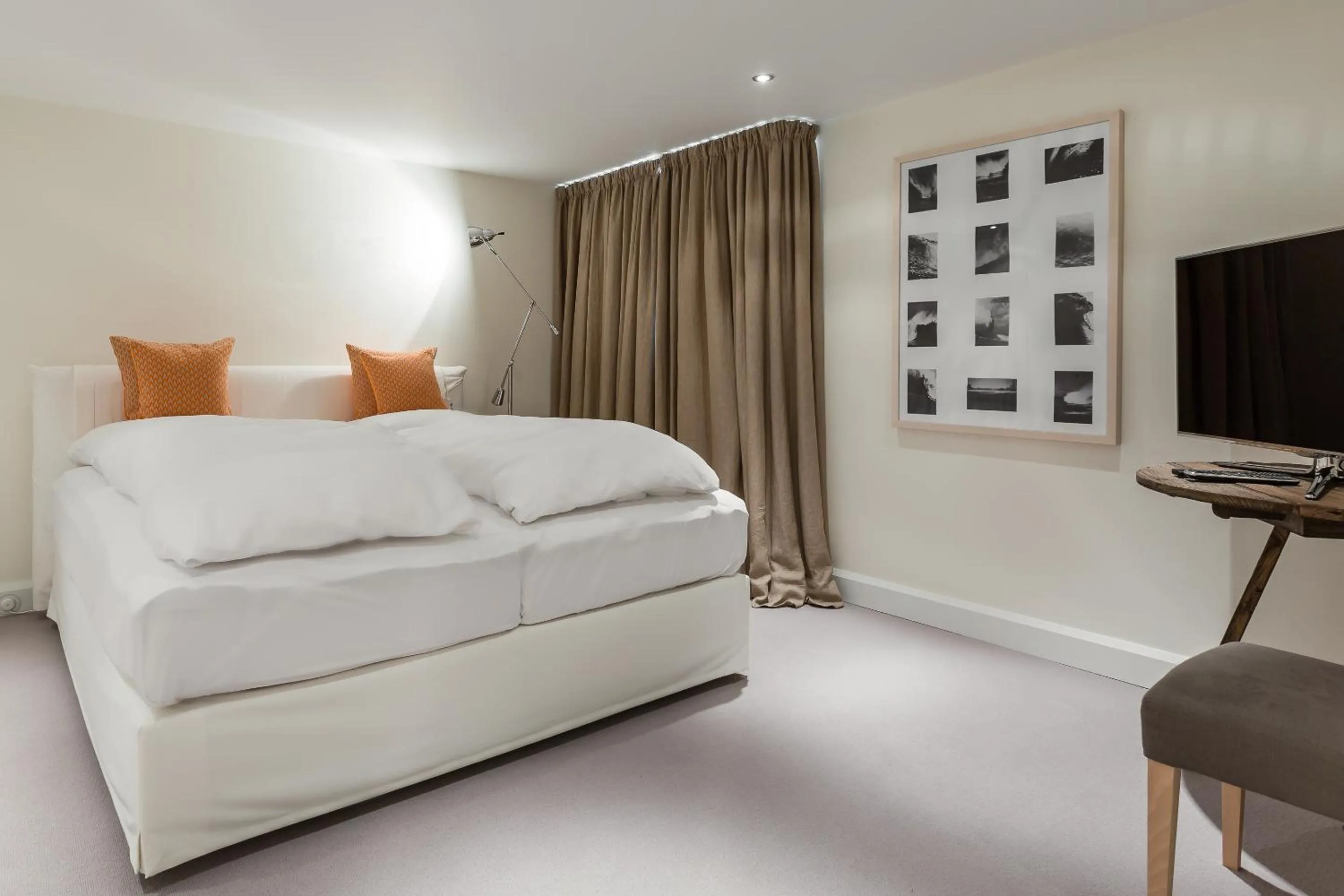 Bedroom, Bed in Sunset Beach House