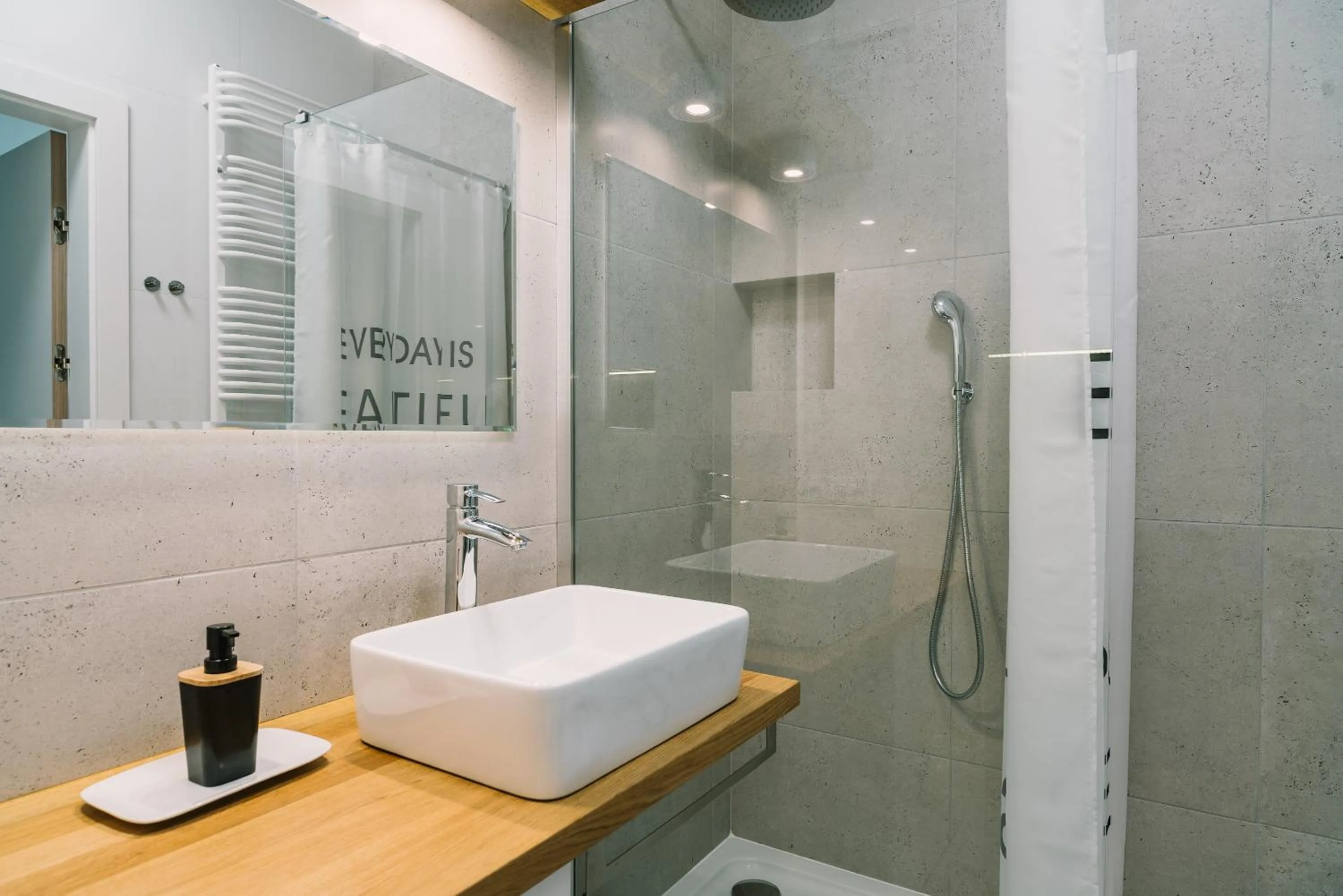 Bathroom in Kolejowa ApartHotel