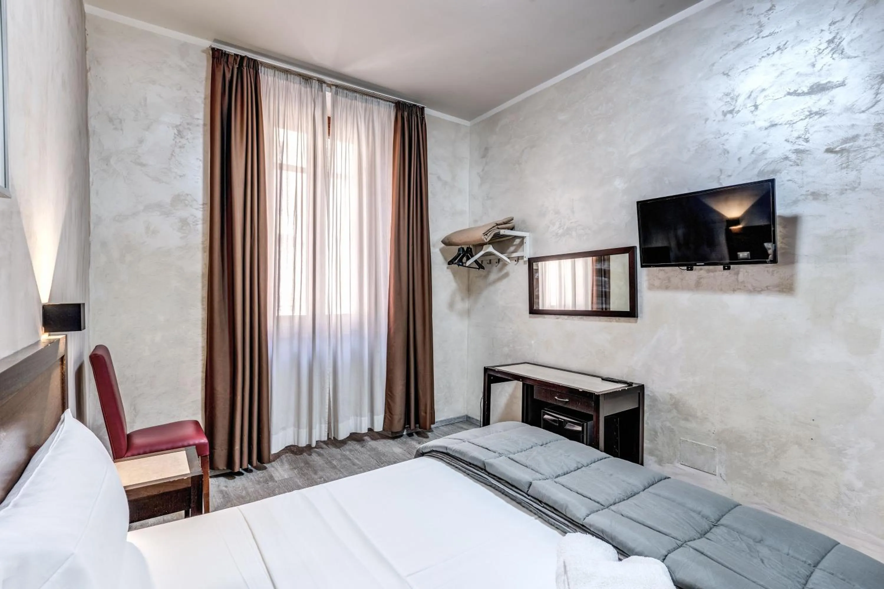 Bedroom, Bed in Hotel Family House