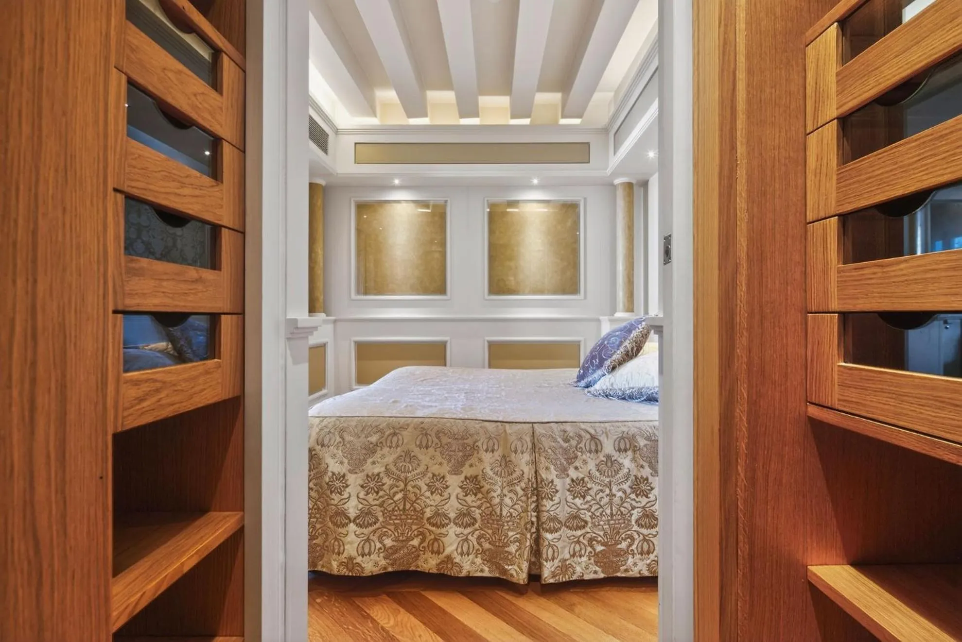Bedroom, Bed in Canaletto Luxury Suites - San Marco Luxury