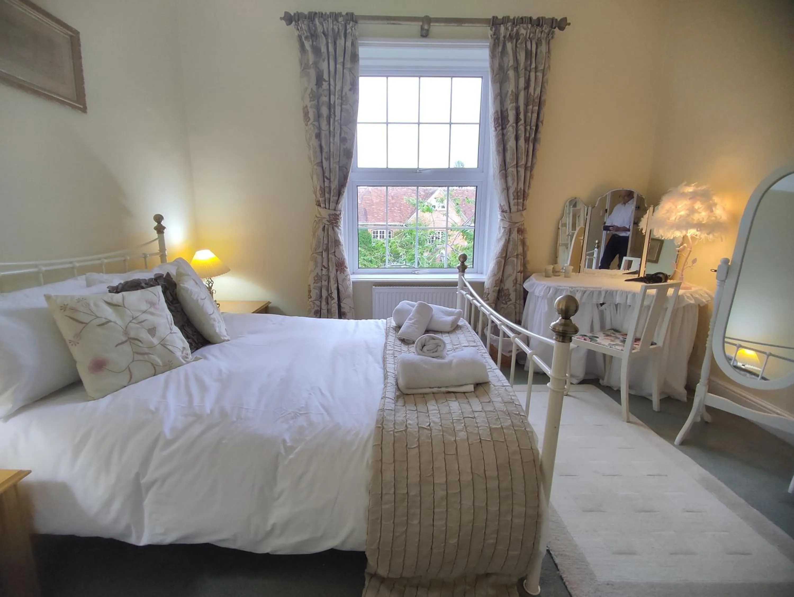 Bedroom, Bed in The Cheesehouse - Seven ensuite bedrooms