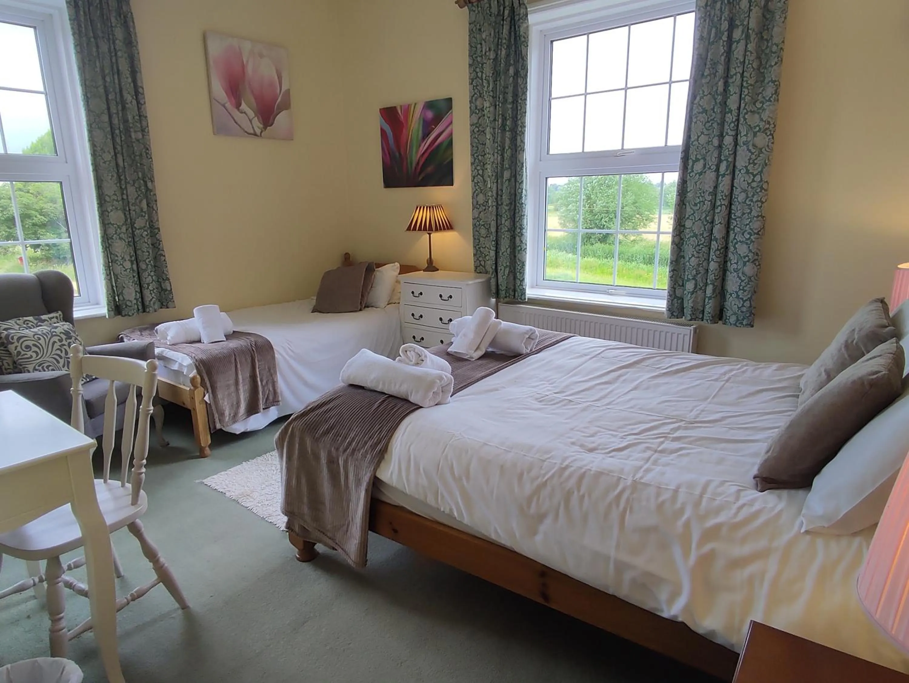 Bedroom, Bed in The Cheesehouse - Seven ensuite bedrooms