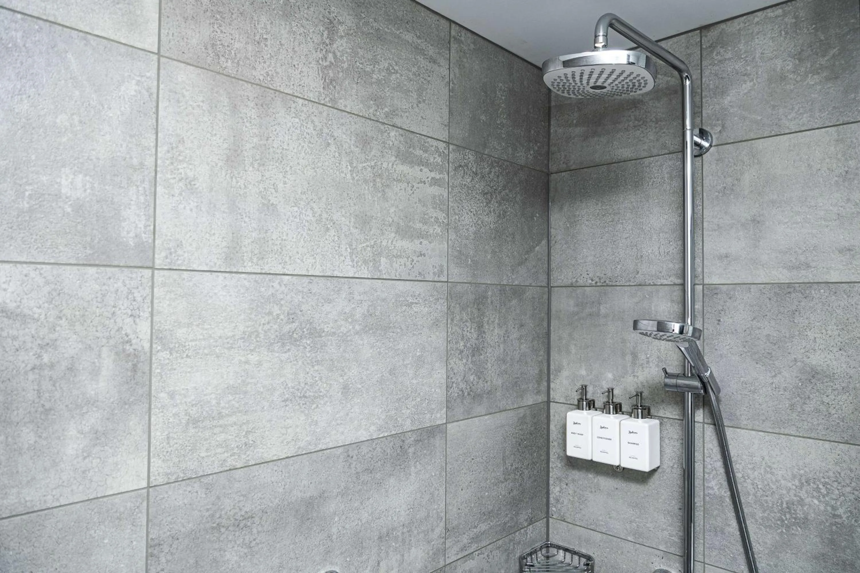 Bathroom in Radisson Hotel Liege City Centre