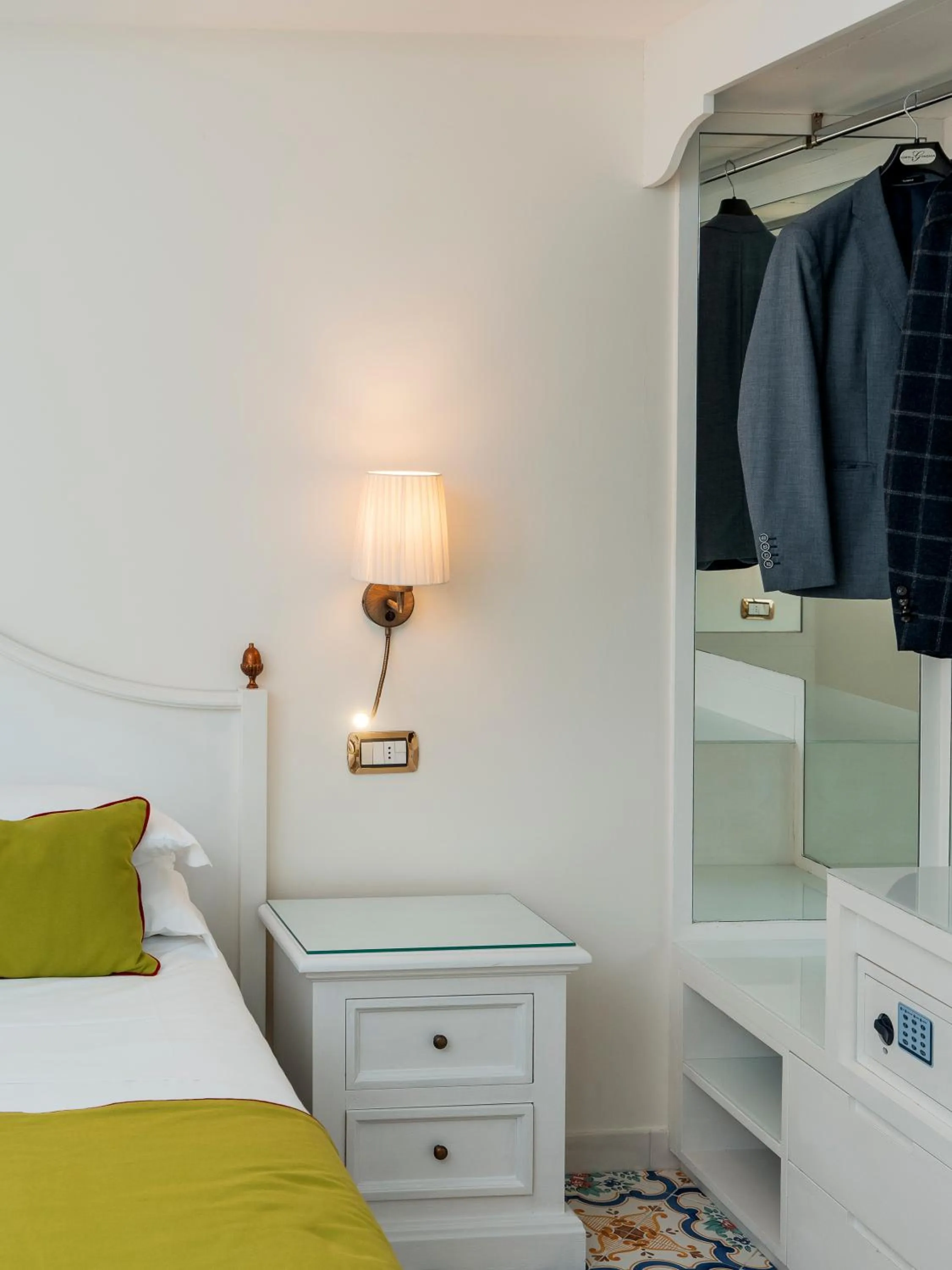 Bedroom, Bed in Hotel Antiche Mura