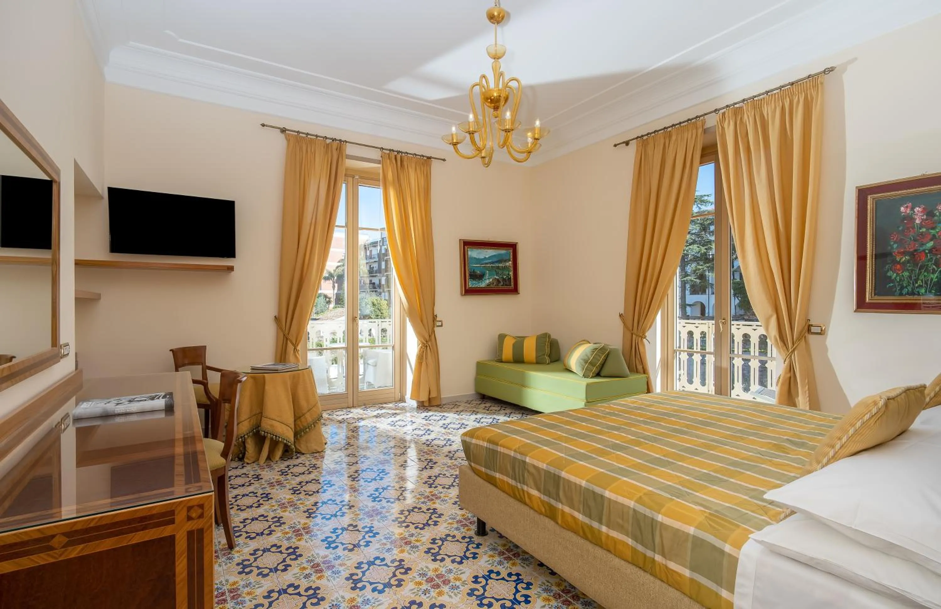 Bedroom, Bed in Hotel Antiche Mura