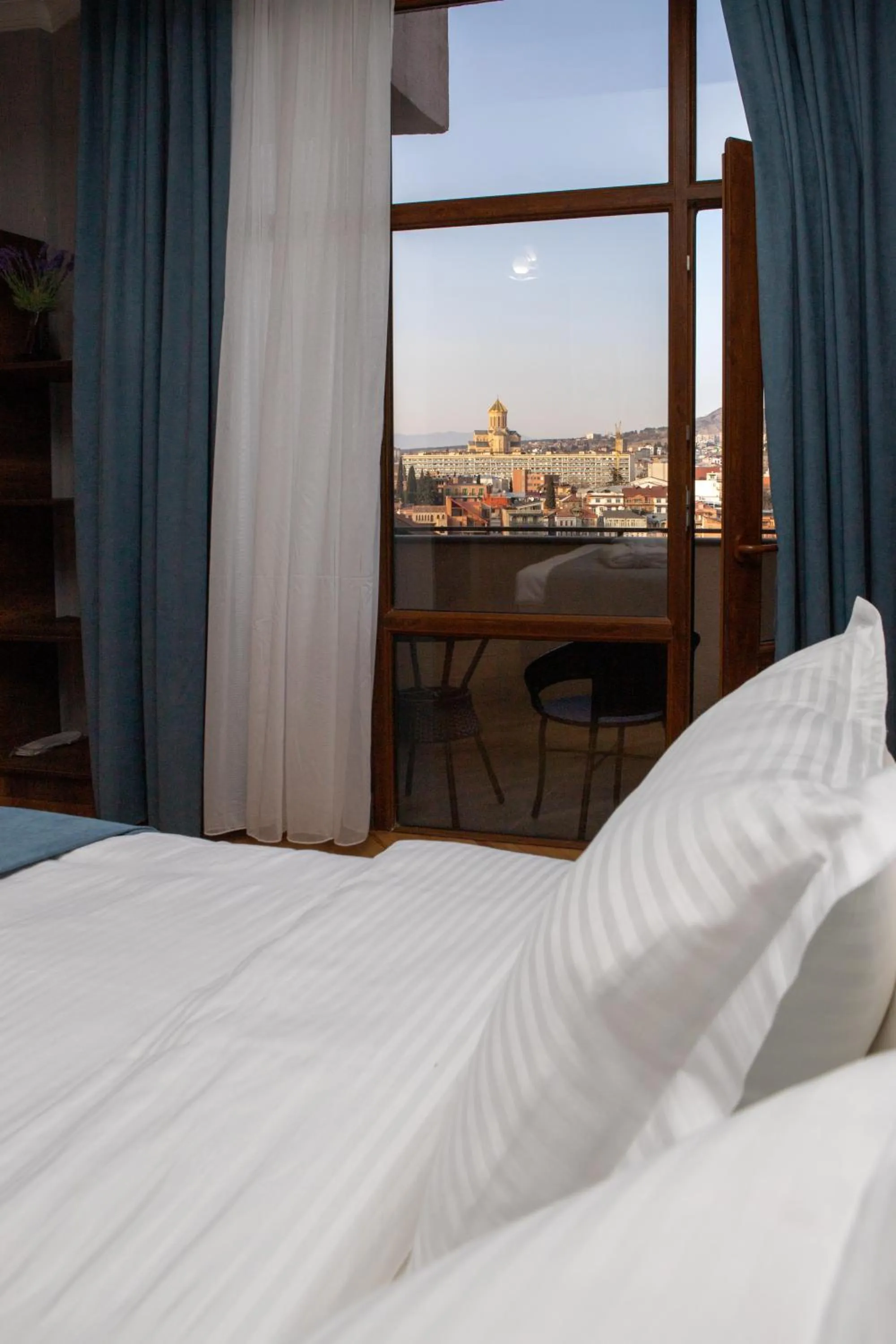 View (from property/room), Bed in Legend Hotel