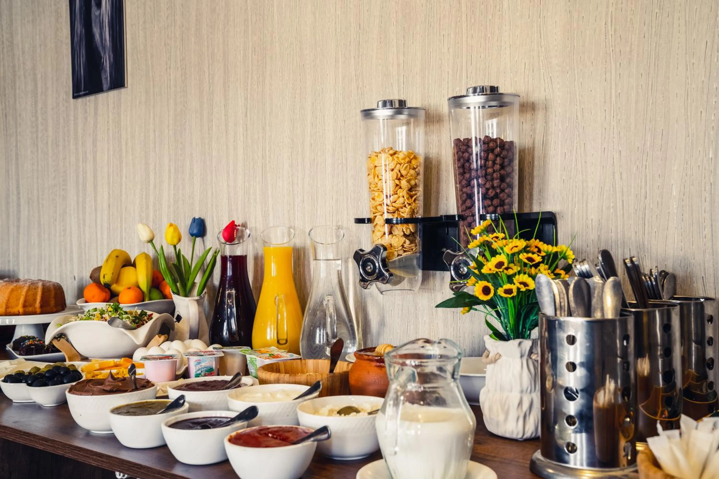 Breakfast in Legend Hotel