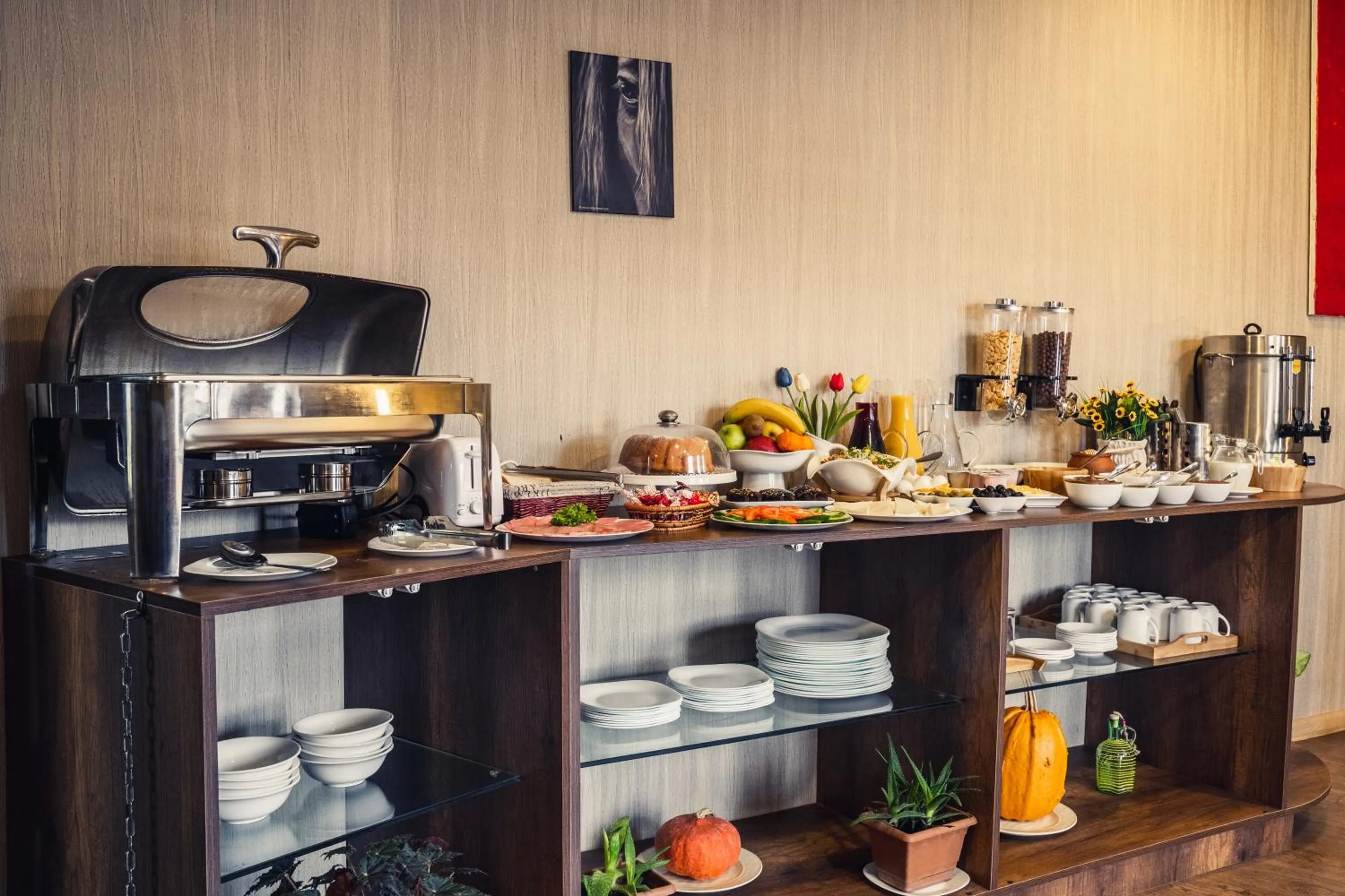 Breakfast in Legend Hotel