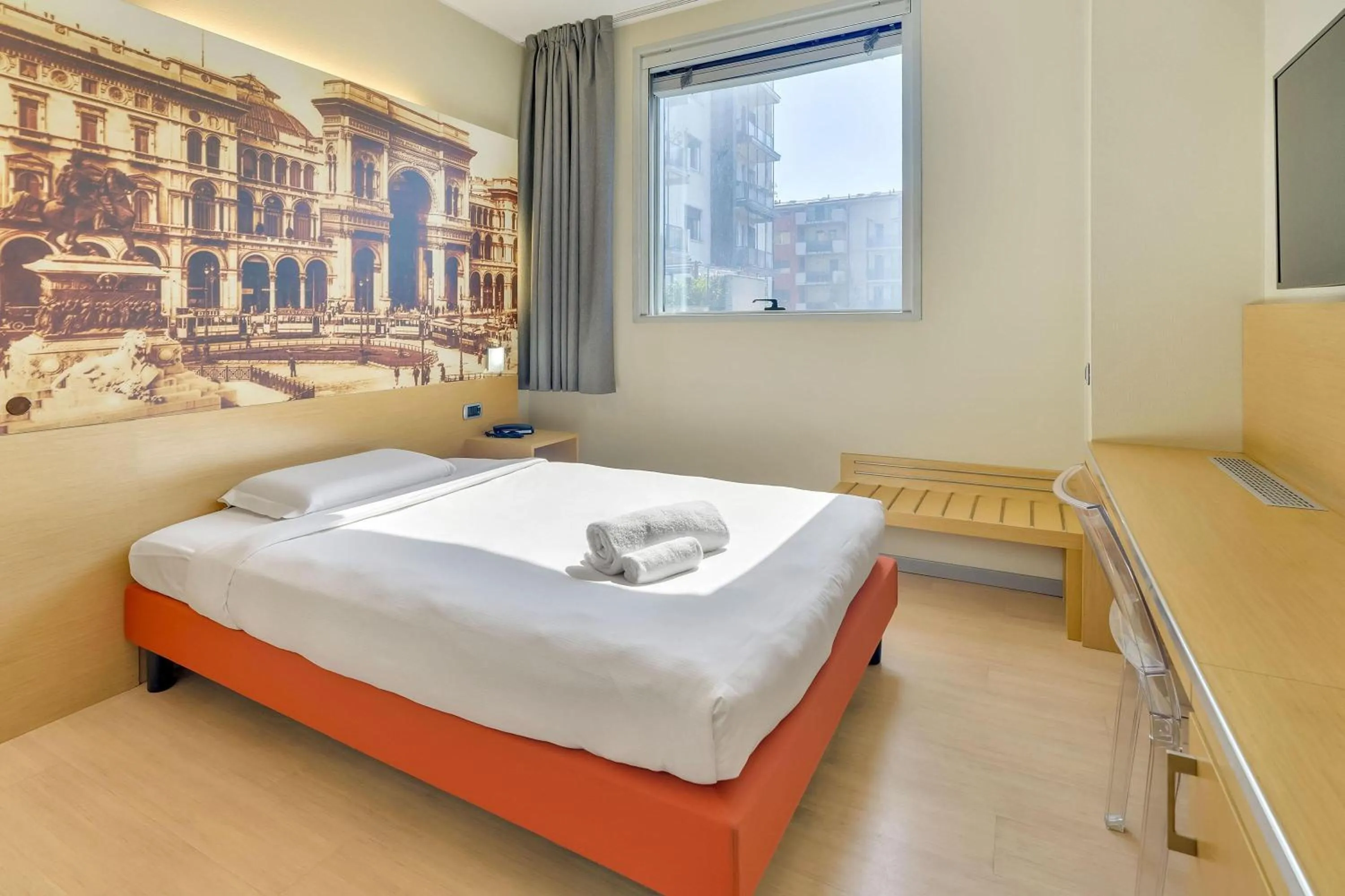 Photo of the whole room, Bed in B&B HOTEL Milano La Spezia