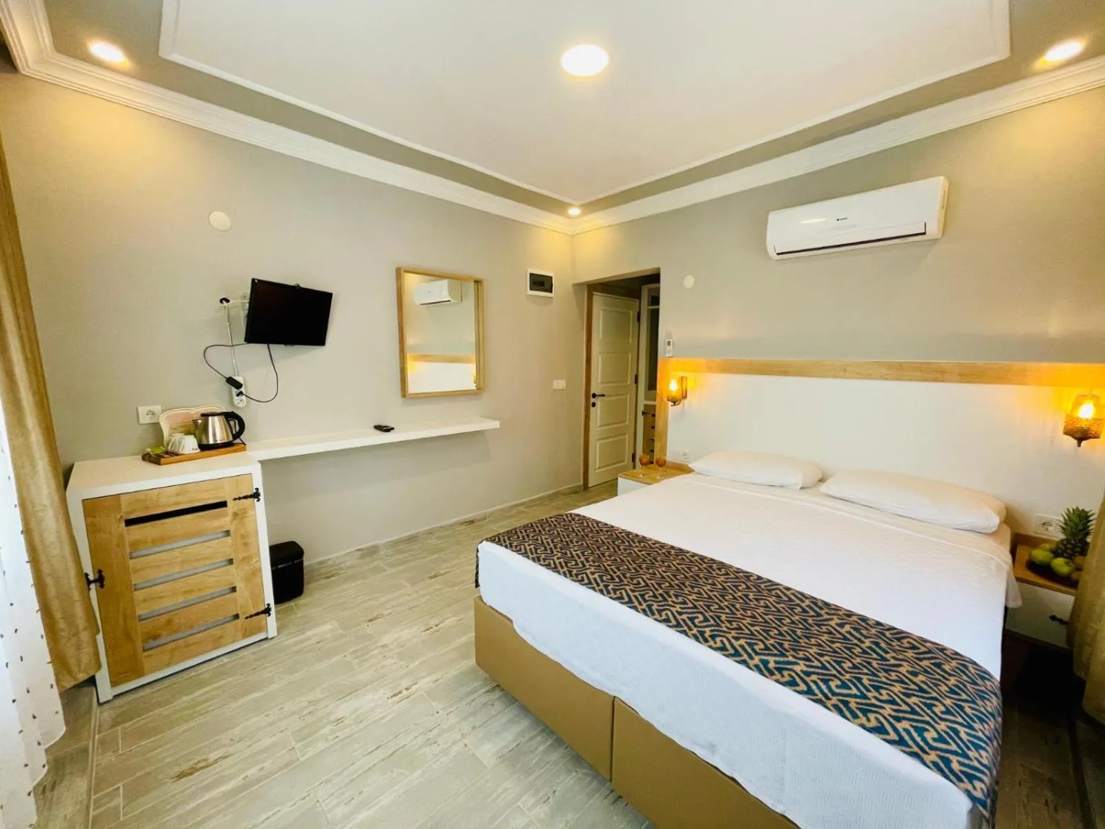Bed in YALI PANSİYON