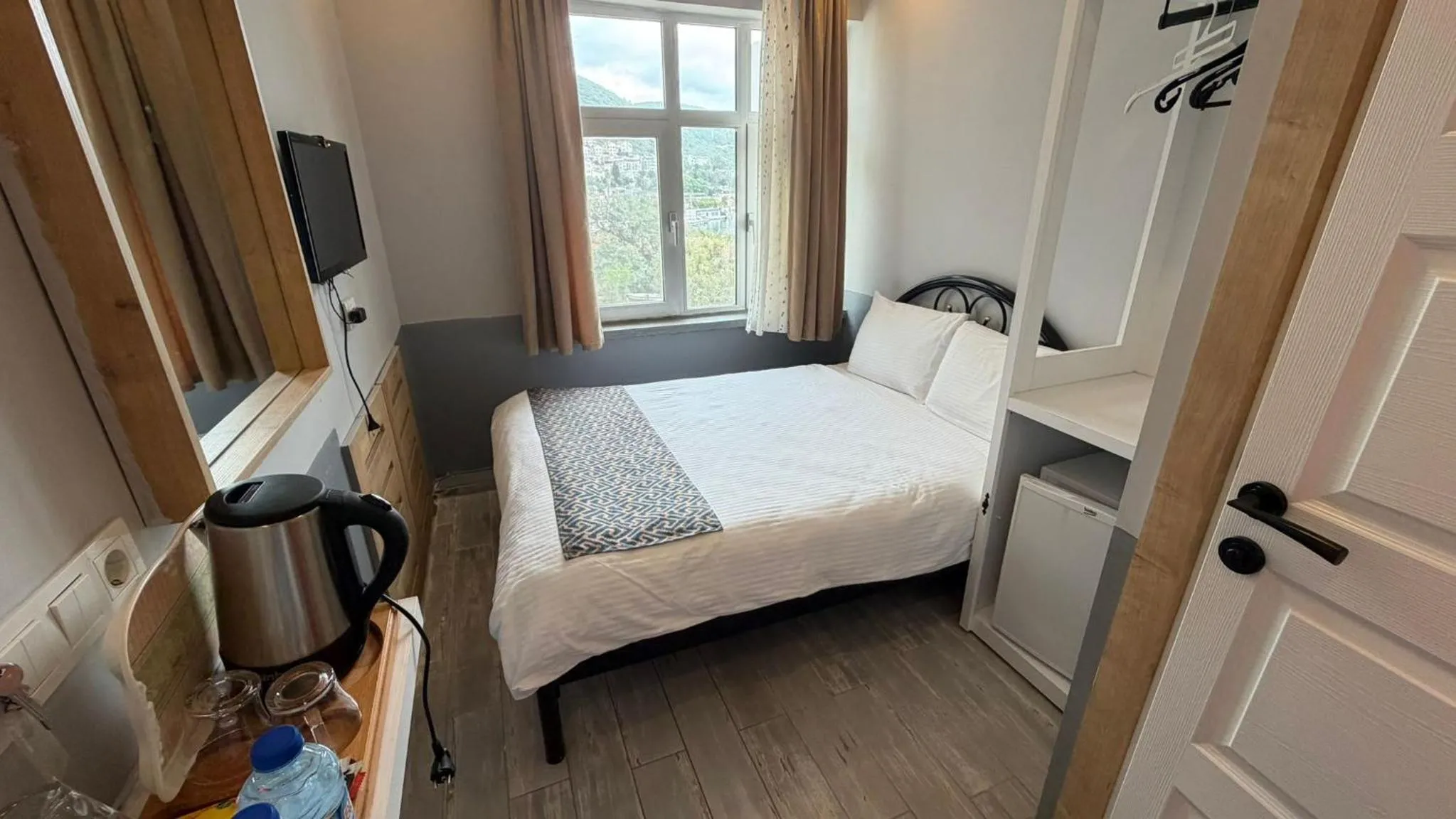 TV and multimedia, Bed in YALI PANSİYON