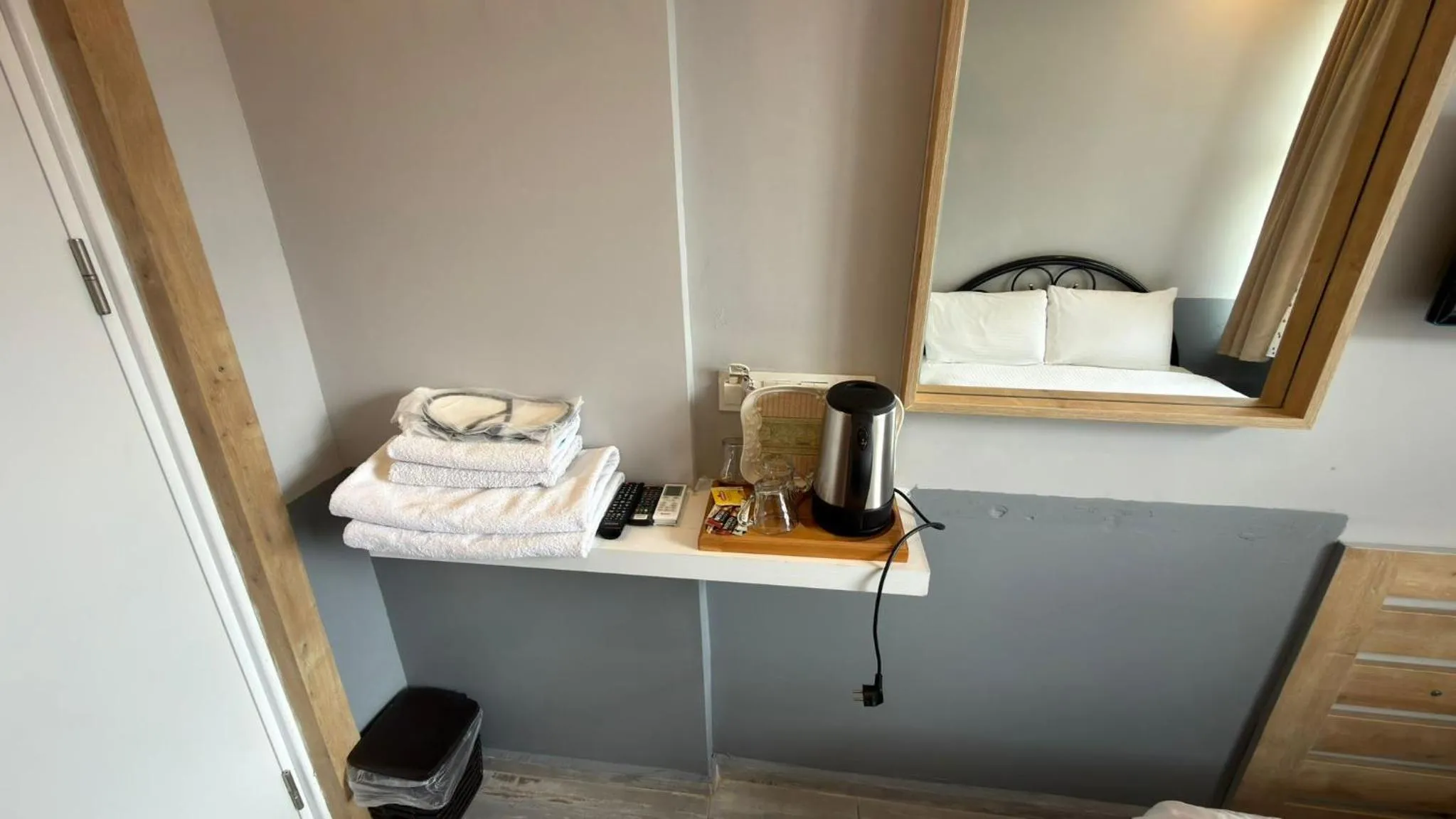 Coffee/tea facilities in YALI PANSİYON