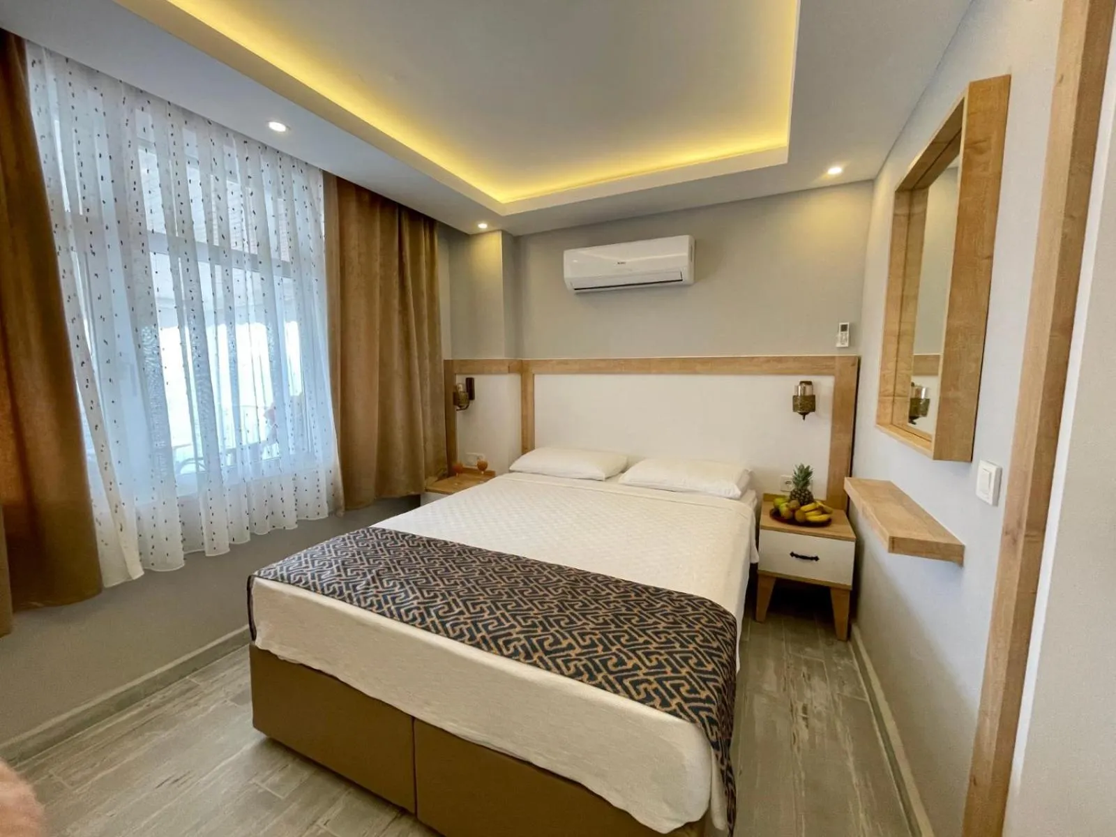 Bed in YALI PANSİYON