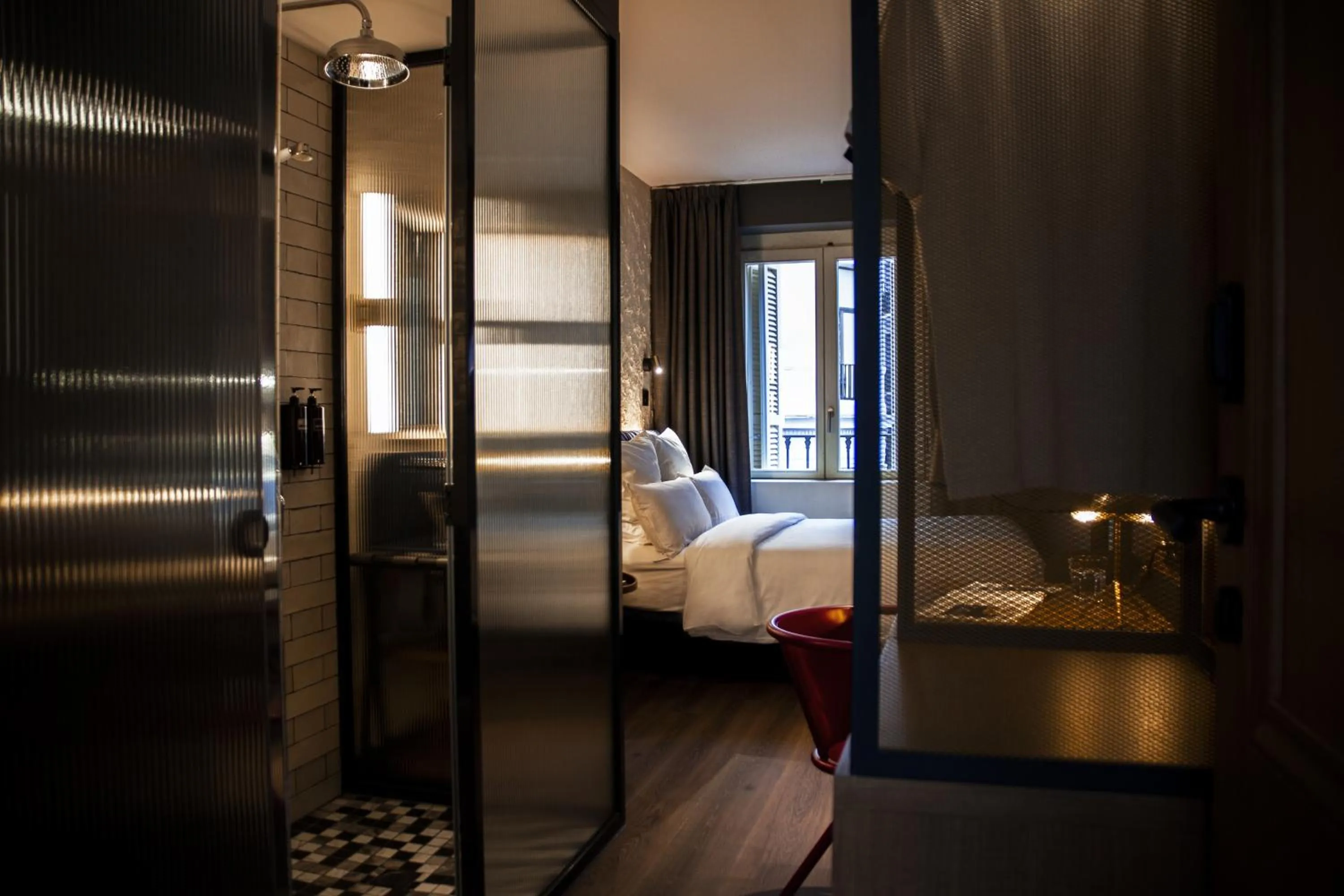 Photo of the whole room, Bed in Letoh Letoh Gran Vía