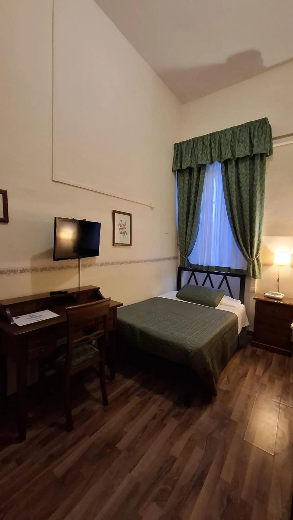 Bed in Hotel del Centro