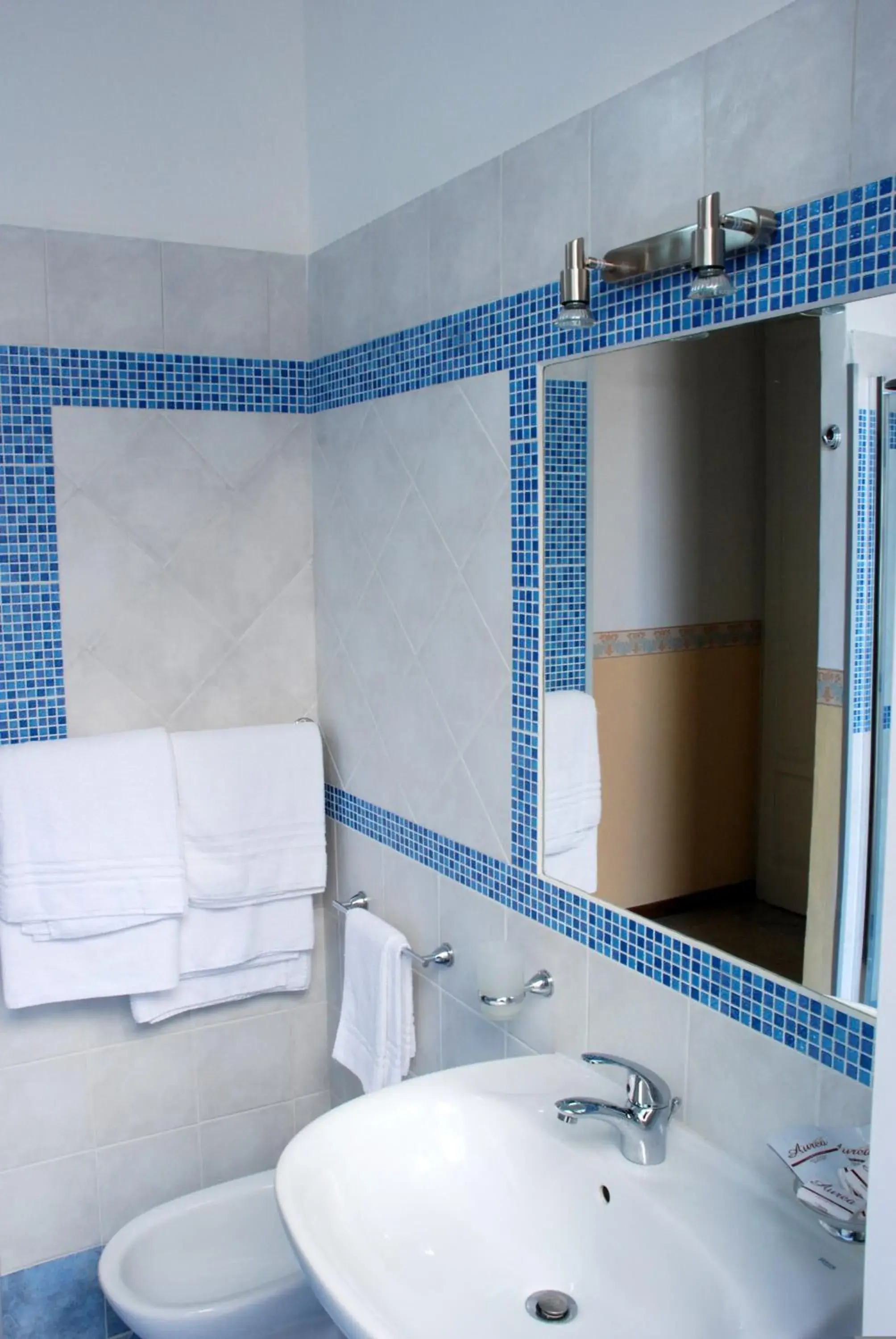 Bathroom in Hotel del Centro Bathroom in Hotel del Centro