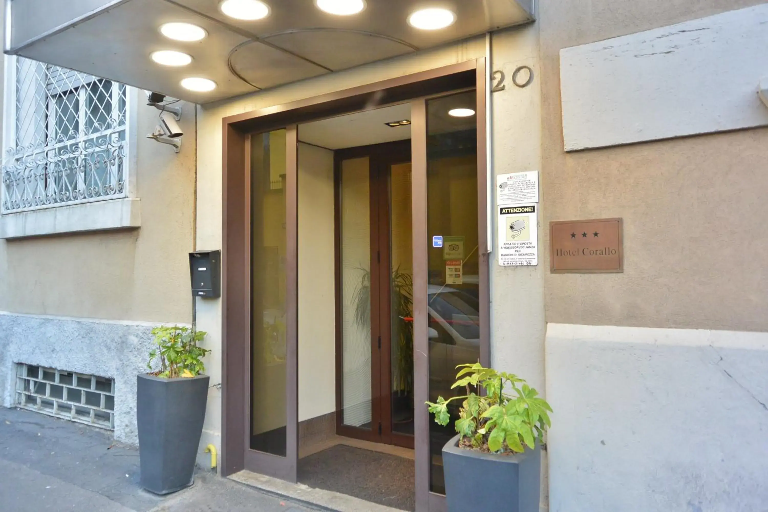 Facade/entrance in Hotel Corallo Facade/entrance in Hotel Corallo