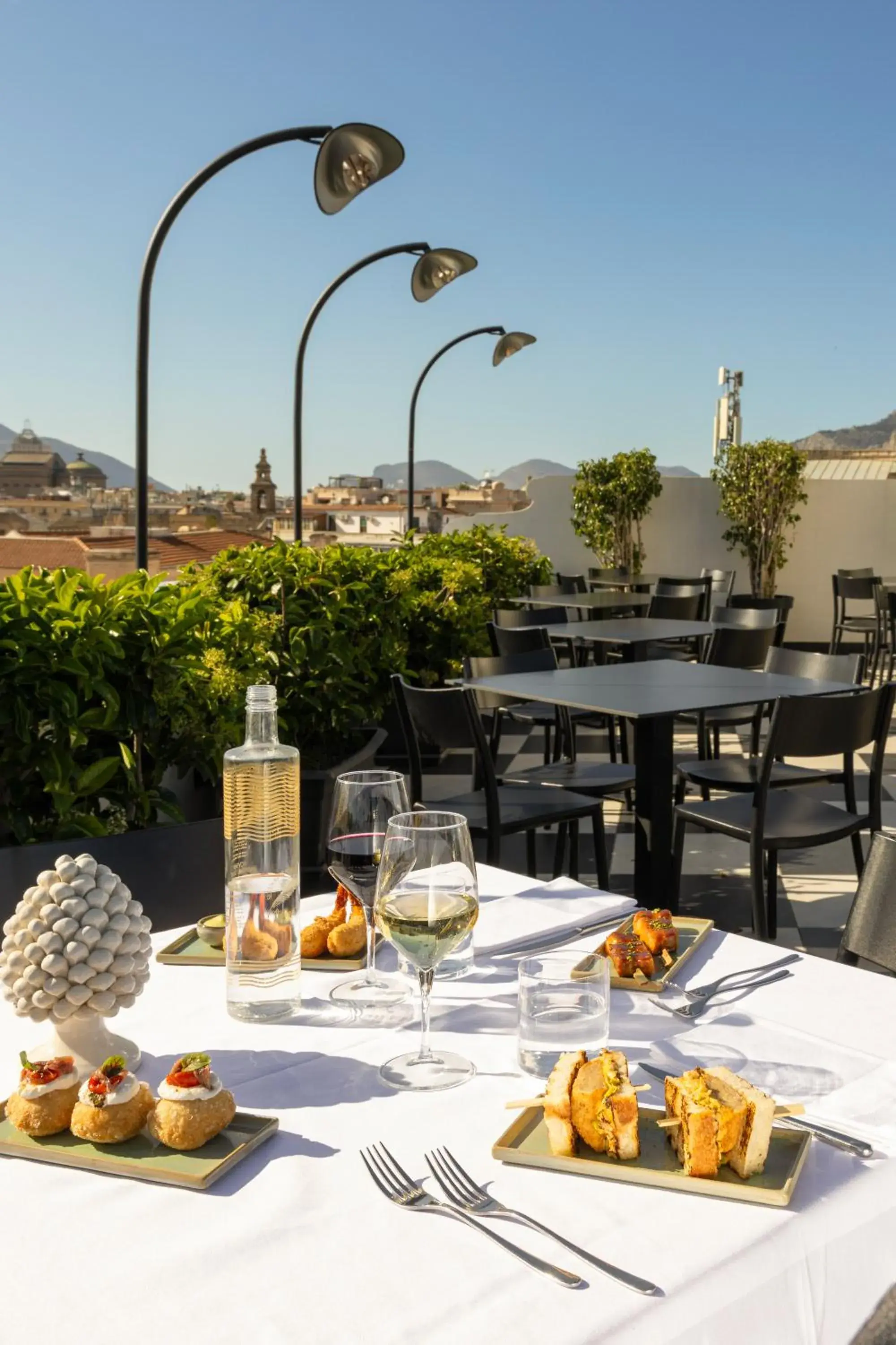 Restaurant/places to eat in Hotel Ambasciatori Restaurant/places to eat in Hotel Ambasciatori