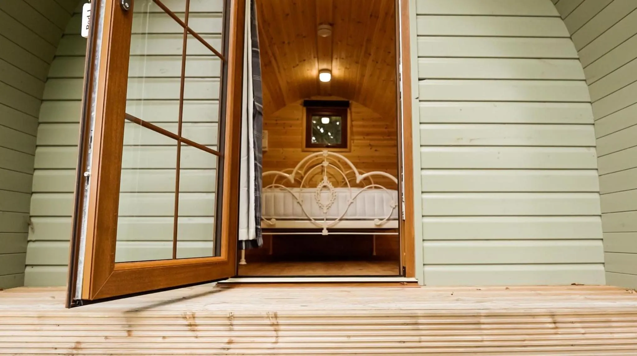 Bed in Chestnut Meadow Country Park
