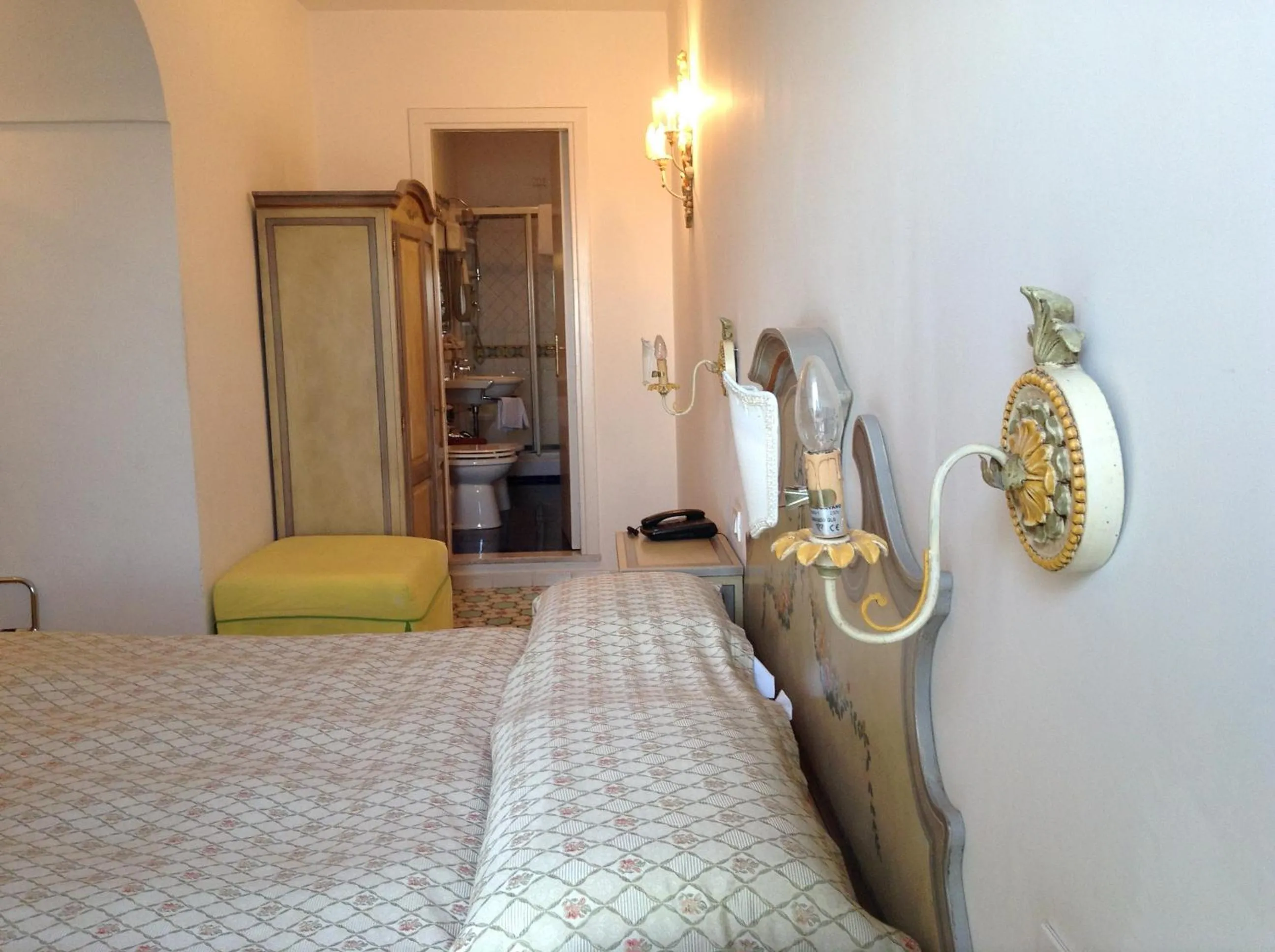 Decorative detail, Bed in Hotel Lidomare