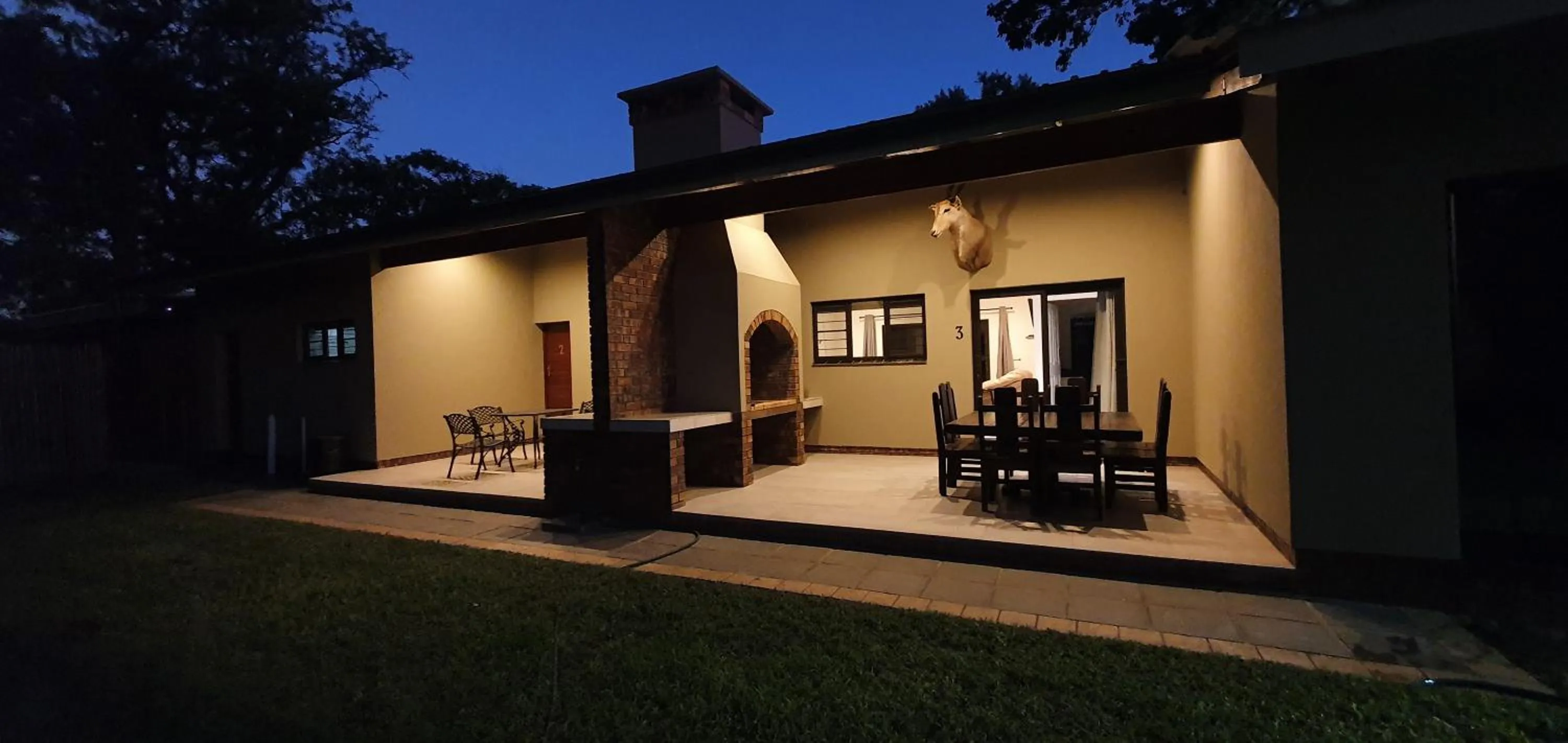 Two-Bedroom Apartment - single occupancy in Honeybird self catering Accommodation
