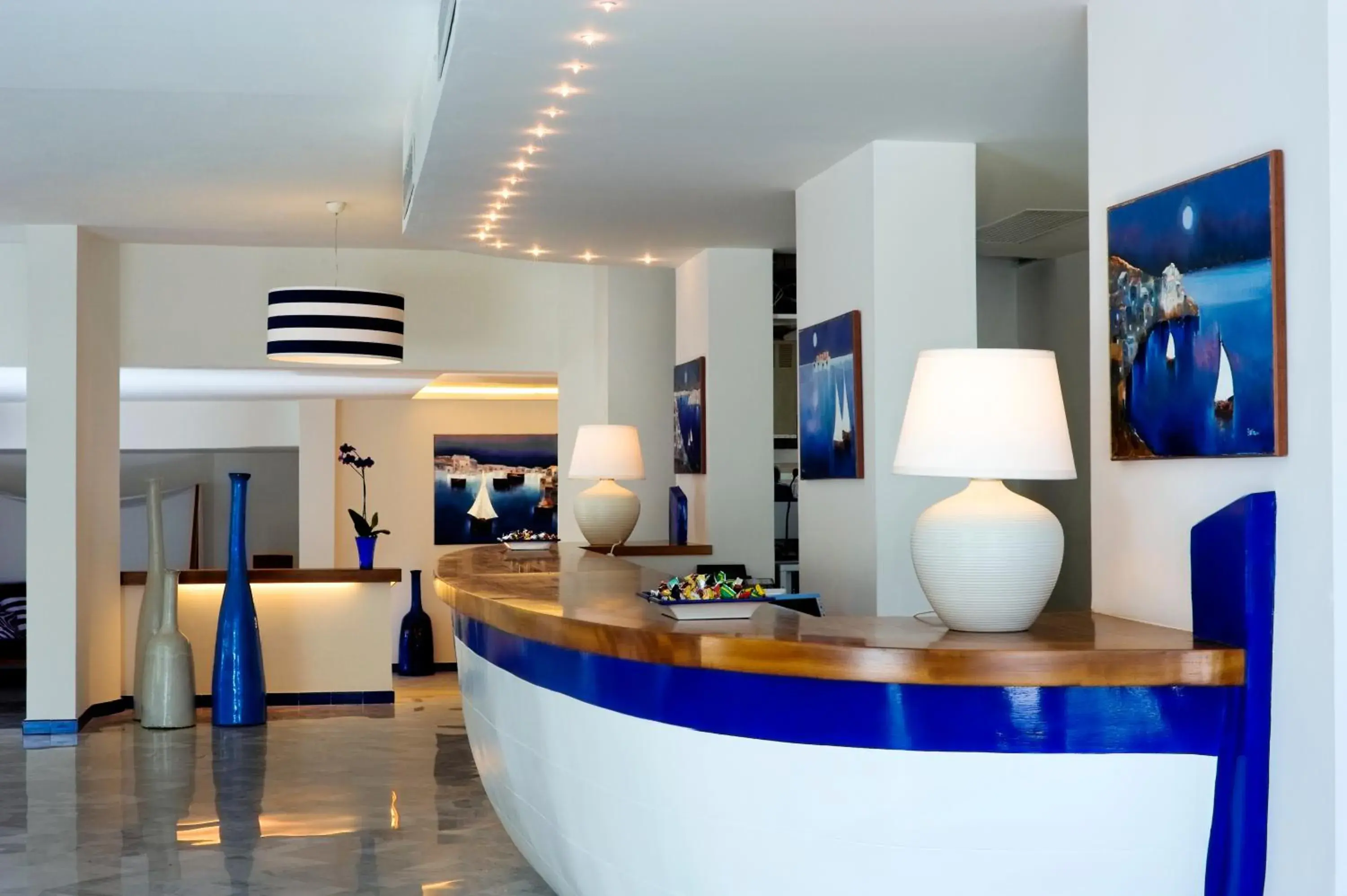 Lobby or reception in Hotel Saline Lobby or reception in Hotel Saline