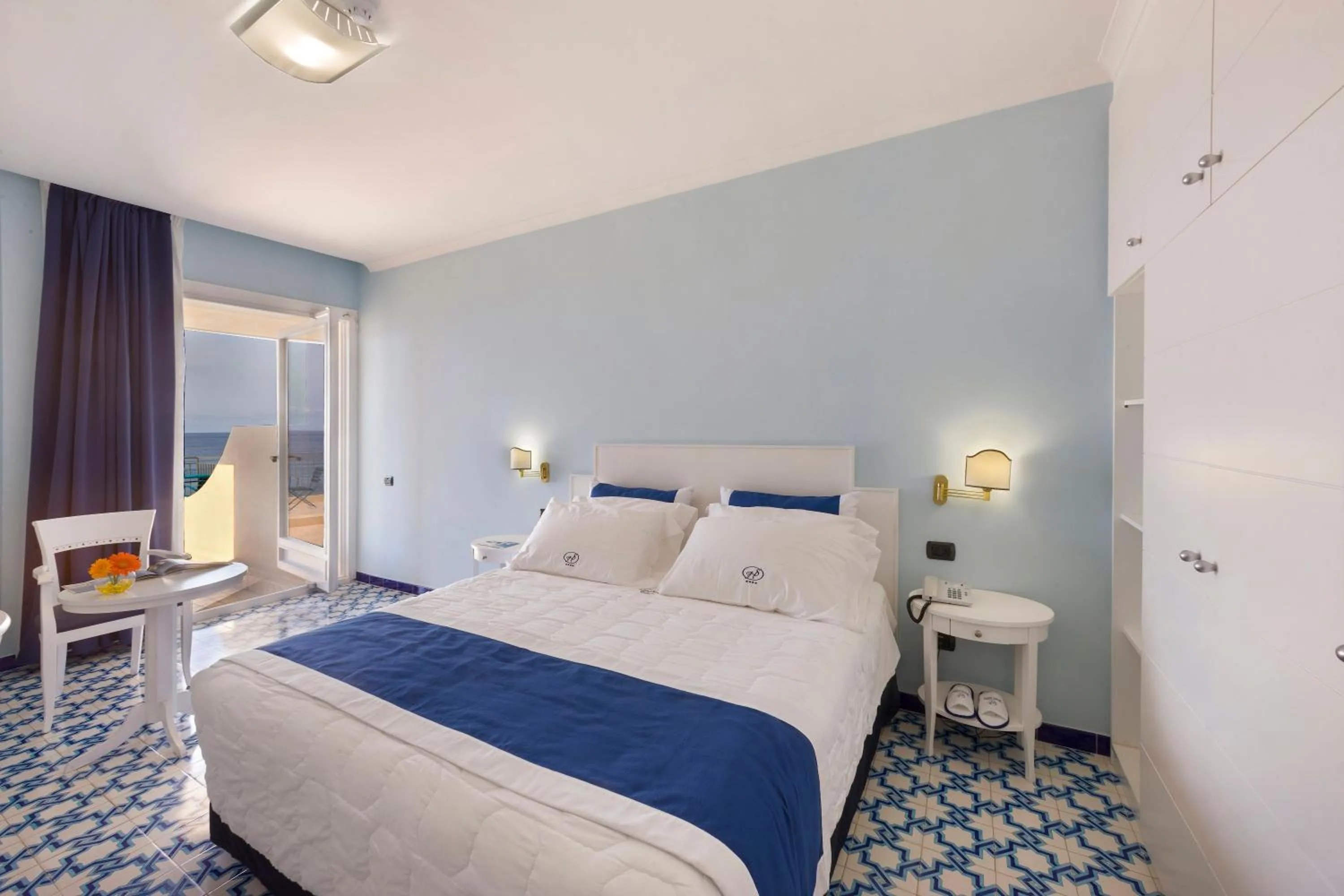 Bedroom, Bed in Hotel Saline