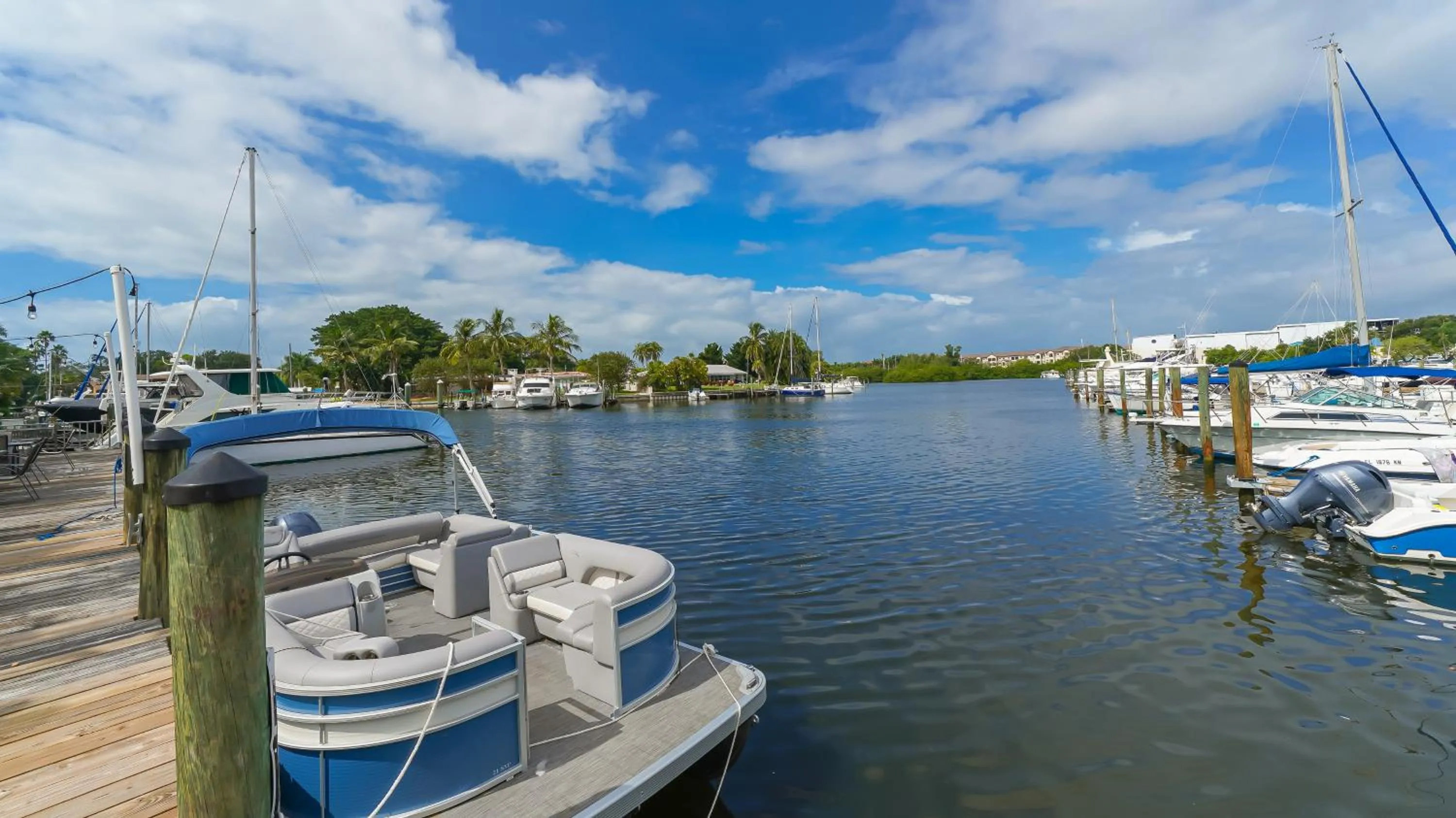 Heated Pool, Fireplace, 70" TV, Waterfront & More!