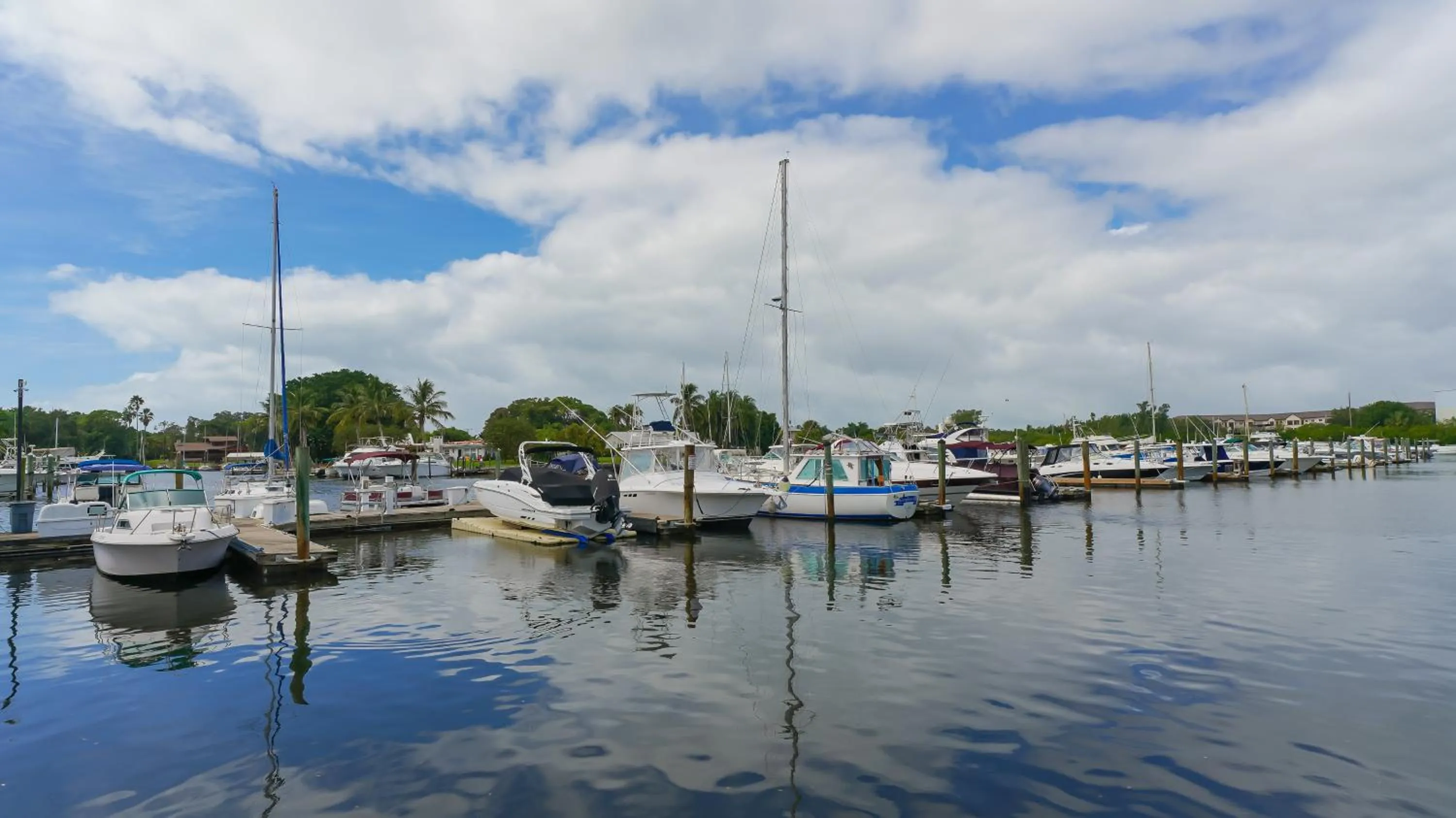 Heated Pool, Fireplace, 70" TV, Waterfront & More!