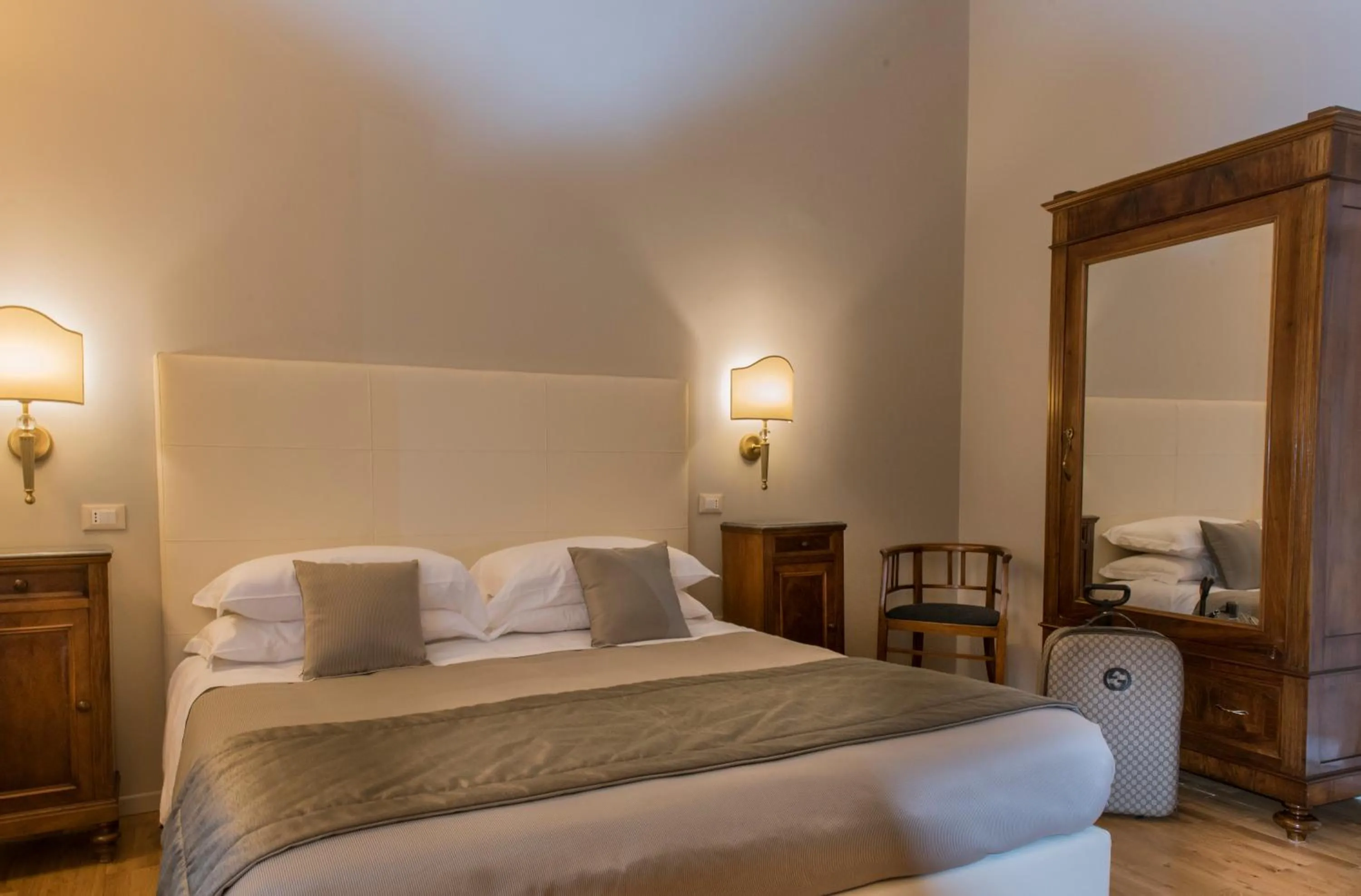 Bedroom, Bed in Hotel Vittoria