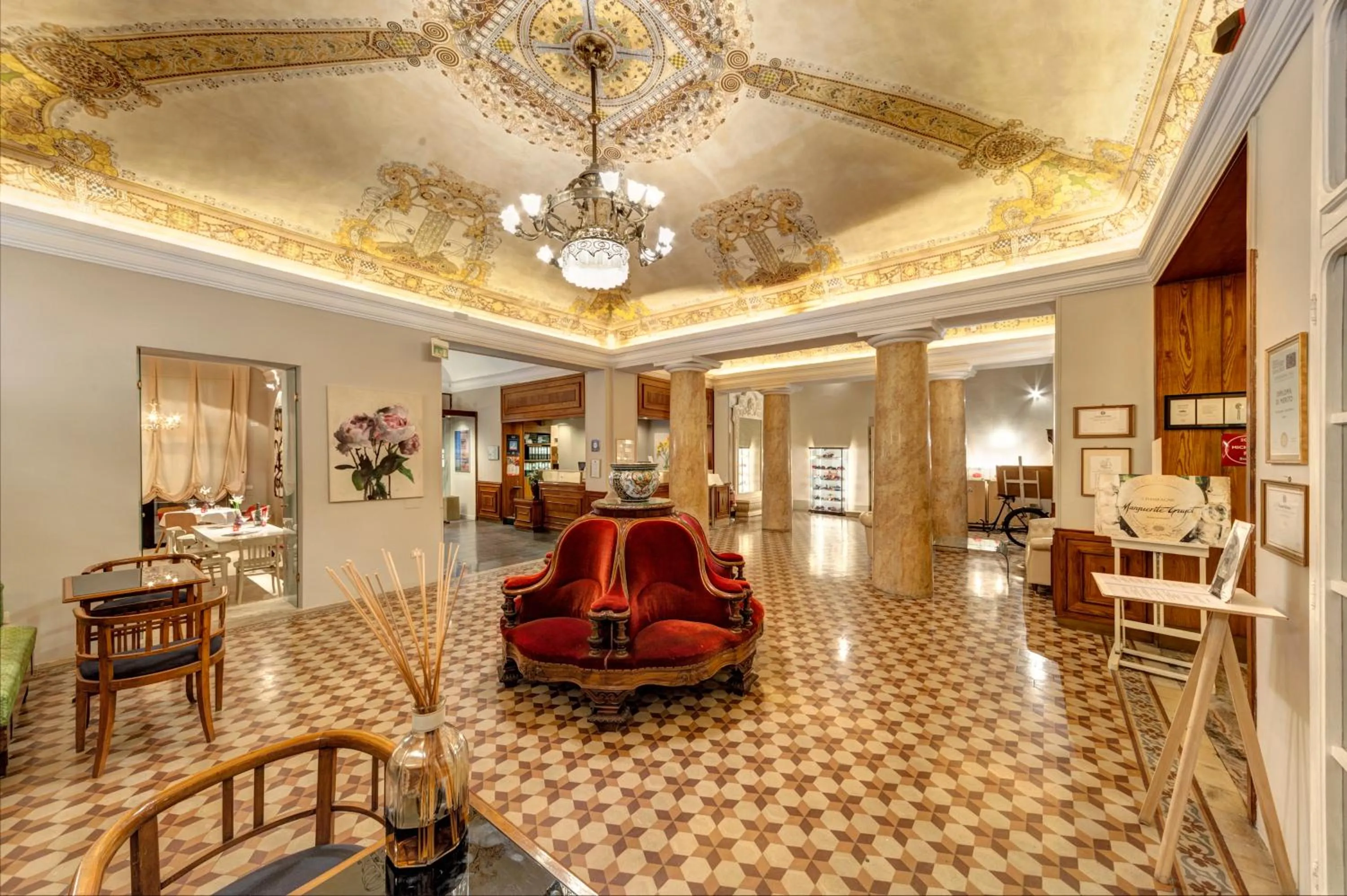 Restaurant/places to eat in Hotel Vittoria