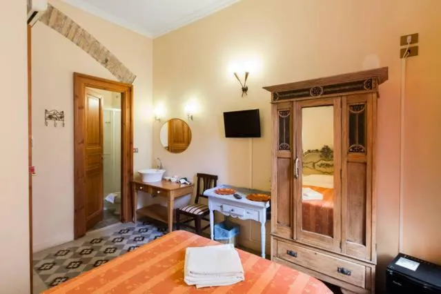 Decorative detail in Marta Guest House