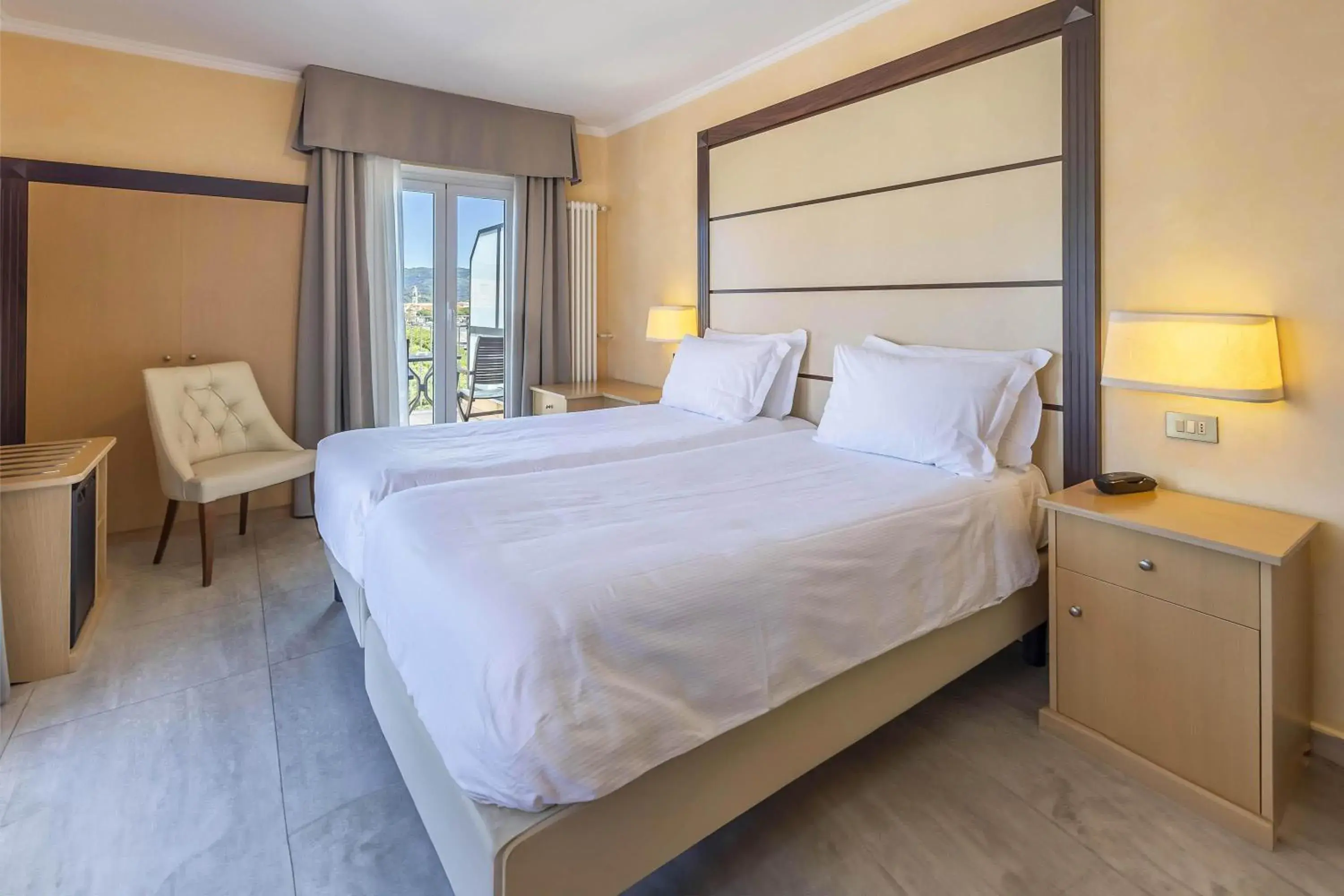 Twin Room with Sea View in B&B HOTEL Diano Marina Palace Twin Room with Sea View in B&B HOTEL Diano Marina Palace