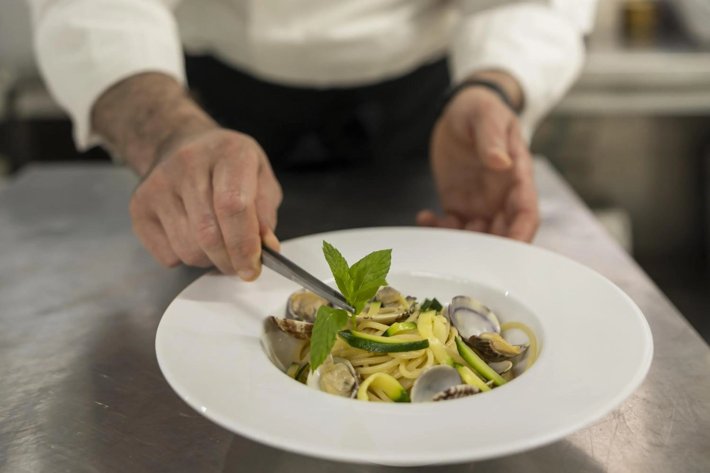 Restaurant/places to eat in B&B HOTEL Diano Marina Palace