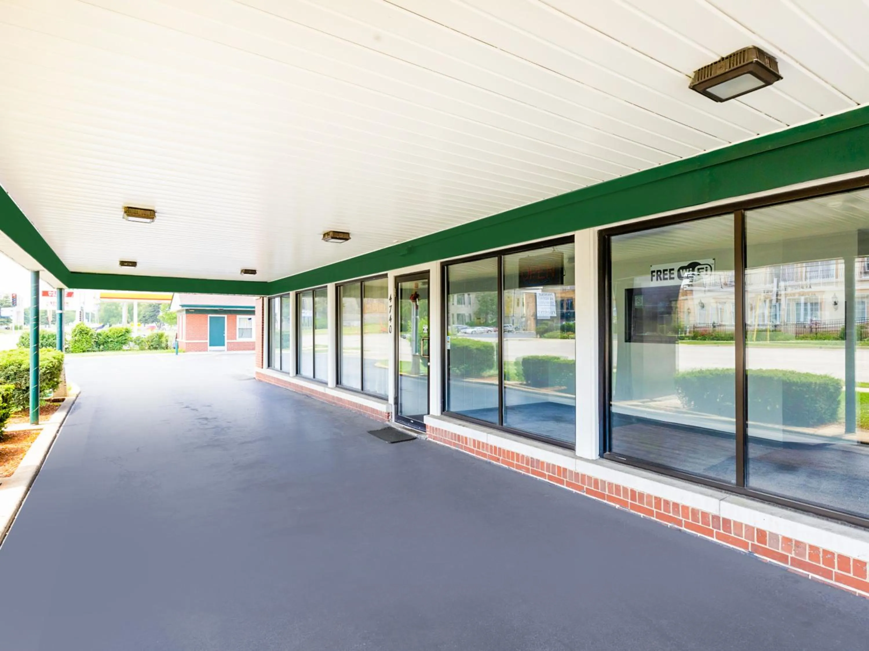 Facade/entrance in Manor Motel By OYO Near Oak Brook Chicago Westchester