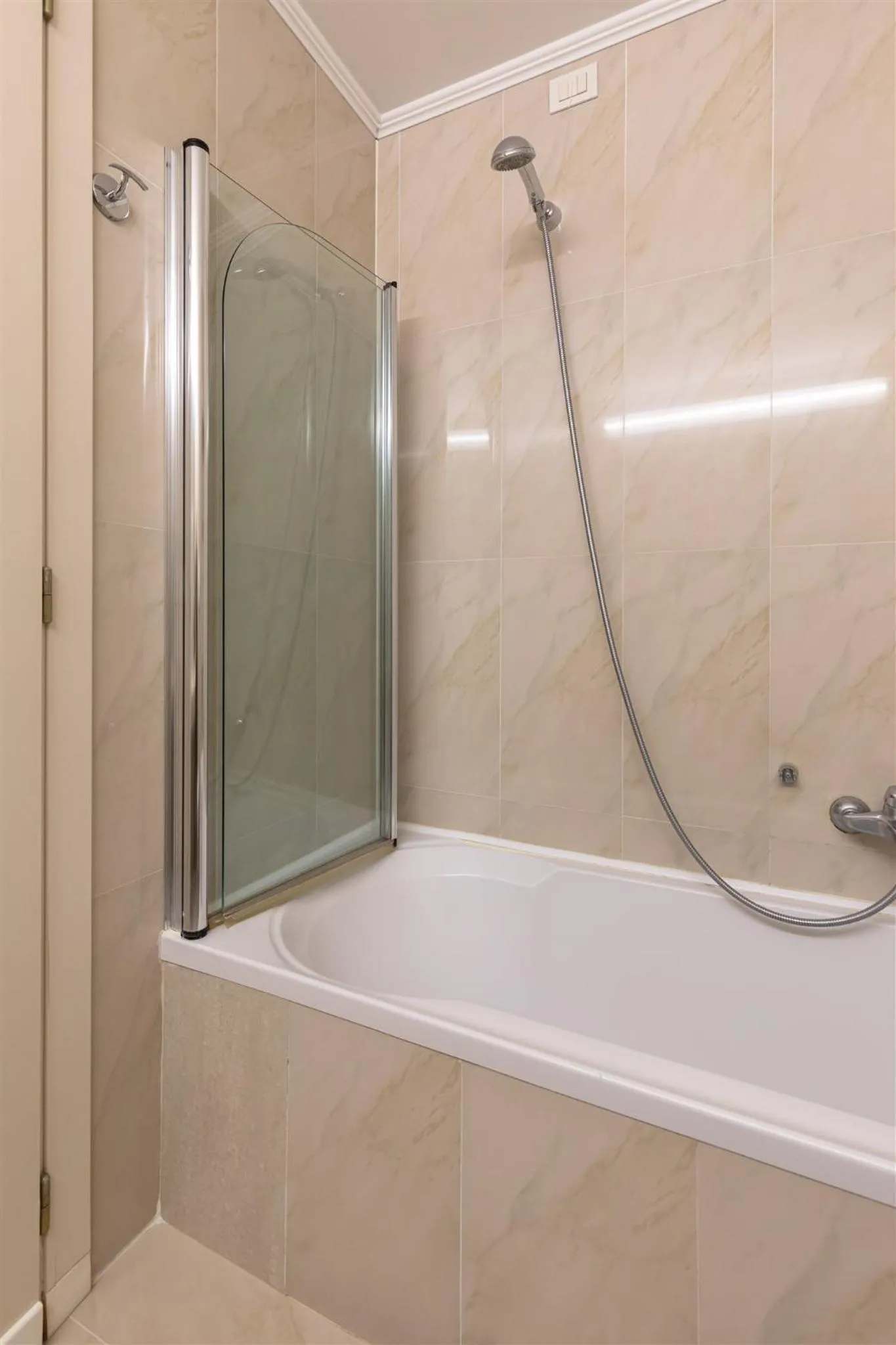 Bathroom in Noventa Hotel